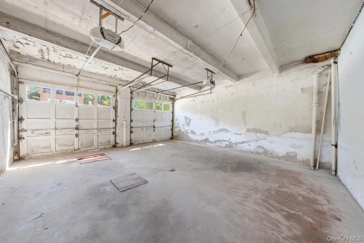 2 Car Garage 2 Car Garage