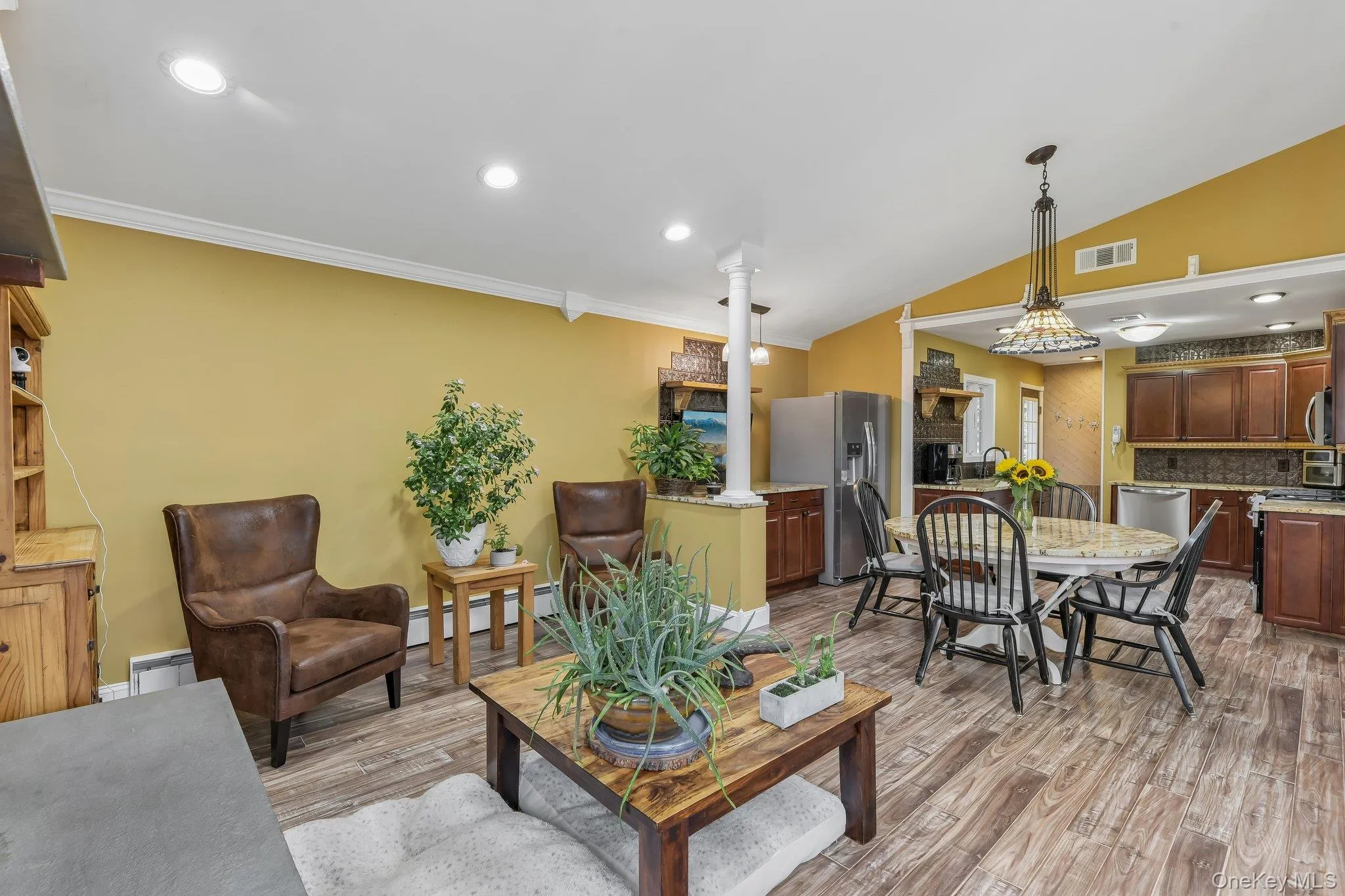 3745 Locust Avenue, Hempstead, NY, 3 Bedrooms Bedrooms, 6 Rooms Rooms,2 BathroomsBathrooms,Residential,For Rent,Locust,0,1023366 3745 Locust Avenue, Hempstead, NY, 3 Bedrooms Bedrooms, 6 Rooms Rooms,2 BathroomsBathrooms,Residential,For Rent,Locust,0,1023366