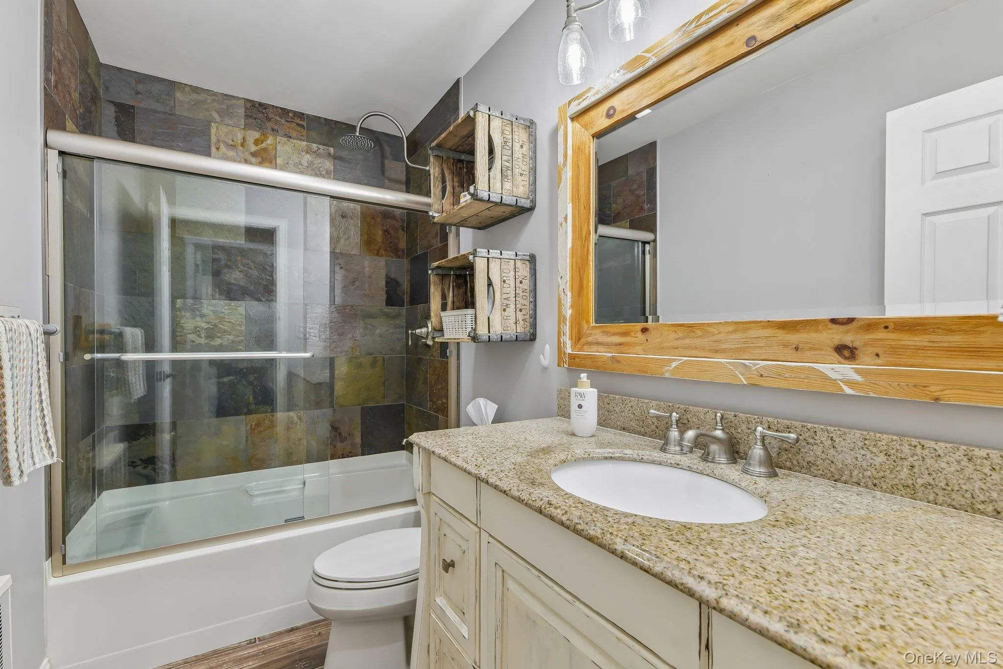 3745 Locust Avenue, Hempstead, NY, 3 Bedrooms Bedrooms, 6 Rooms Rooms,2 BathroomsBathrooms,Residential,For Rent,Locust,0,1023366 3745 Locust Avenue, Hempstead, NY, 3 Bedrooms Bedrooms, 6 Rooms Rooms,2 BathroomsBathrooms,Residential,For Rent,Locust,0,1023366