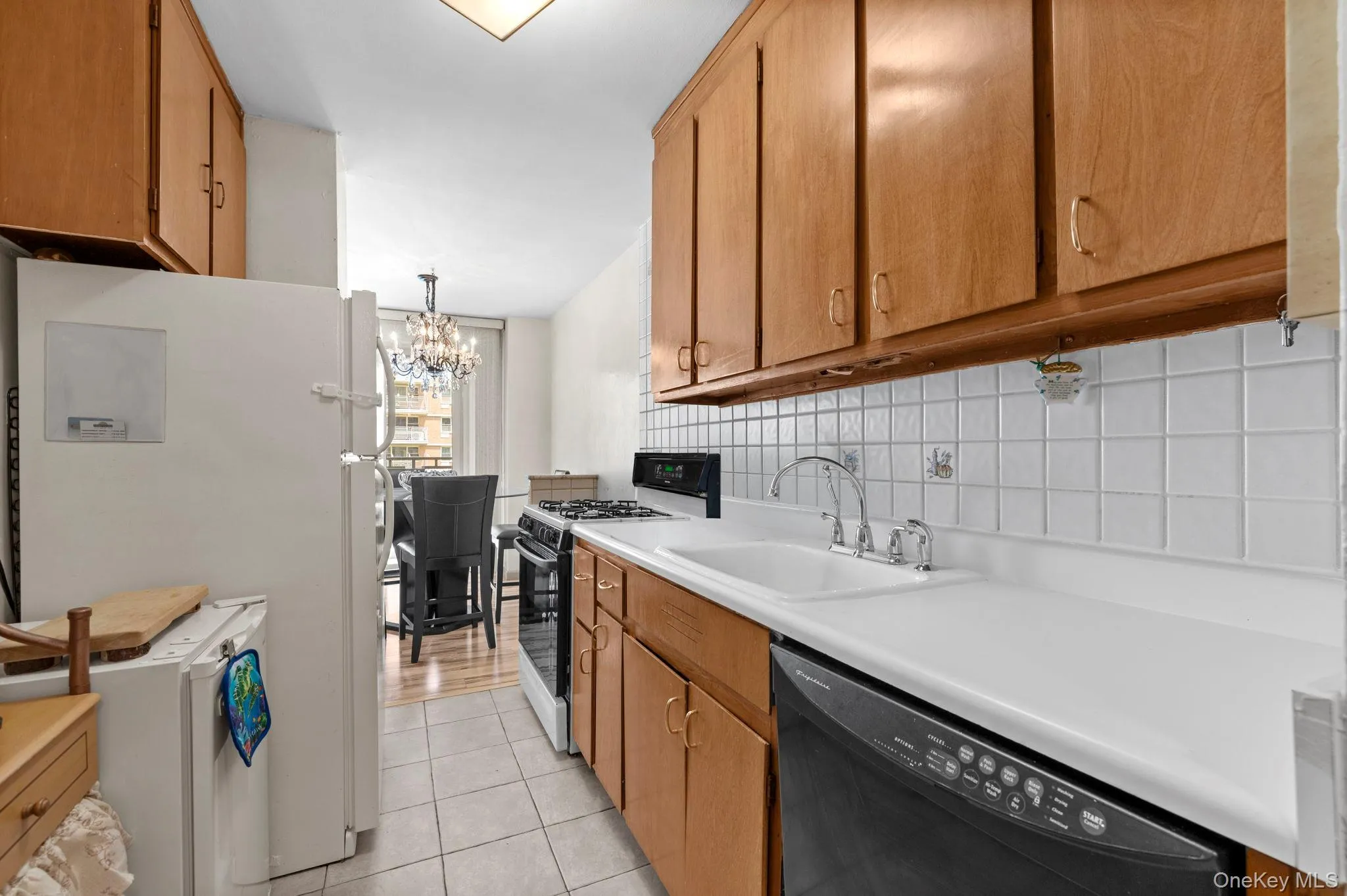2940 5th Street, New York, NY, 2 Bedrooms Bedrooms, 5 Rooms Rooms,1 BathroomBathrooms,Residential,For Rent,5th,0,1023368 2940 5th Street, New York, NY, 2 Bedrooms Bedrooms, 5 Rooms Rooms,1 BathroomBathrooms,Residential,For Rent,5th,0,1023368