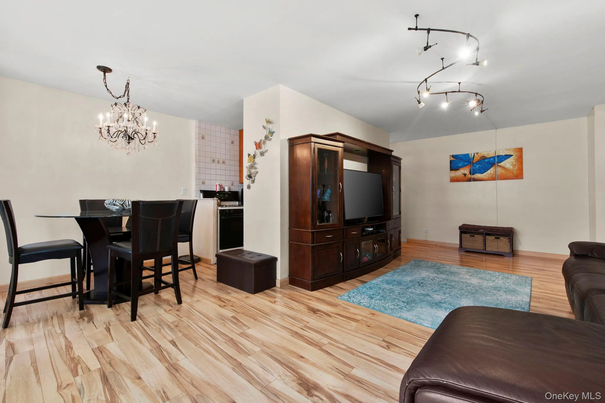 2940 5th Street, New York, NY, 2 Bedrooms Bedrooms, 5 Rooms Rooms,1 BathroomBathrooms,Residential,For Rent,5th,0,1023368 2940 5th Street, New York, NY, 2 Bedrooms Bedrooms, 5 Rooms Rooms,1 BathroomBathrooms,Residential,For Rent,5th,0,1023368