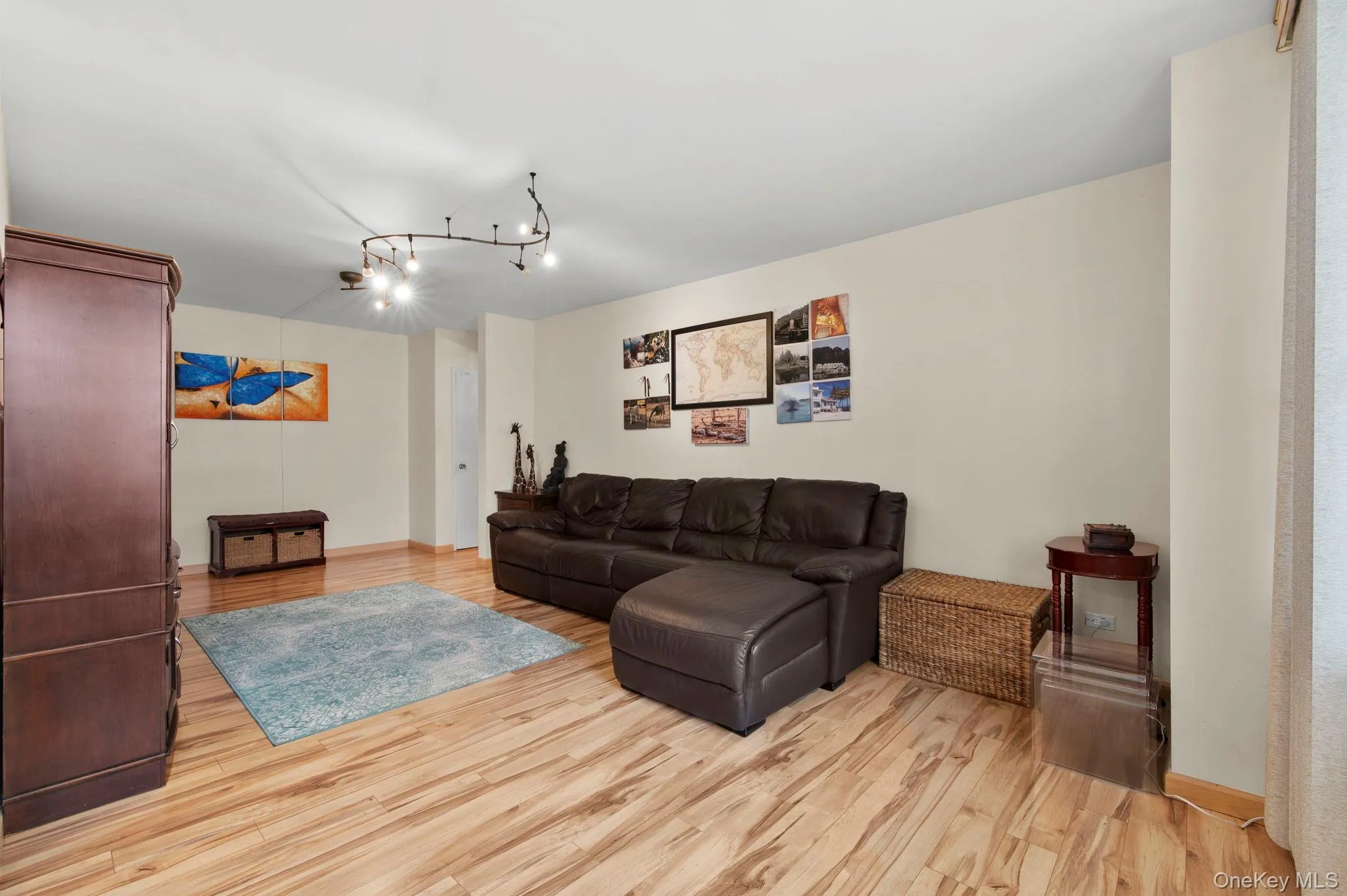 2940 5th Street, New York, NY, 2 Bedrooms Bedrooms, 5 Rooms Rooms,1 BathroomBathrooms,Residential,For Rent,5th,0,1023368 2940 5th Street, New York, NY, 2 Bedrooms Bedrooms, 5 Rooms Rooms,1 BathroomBathrooms,Residential,For Rent,5th,0,1023368