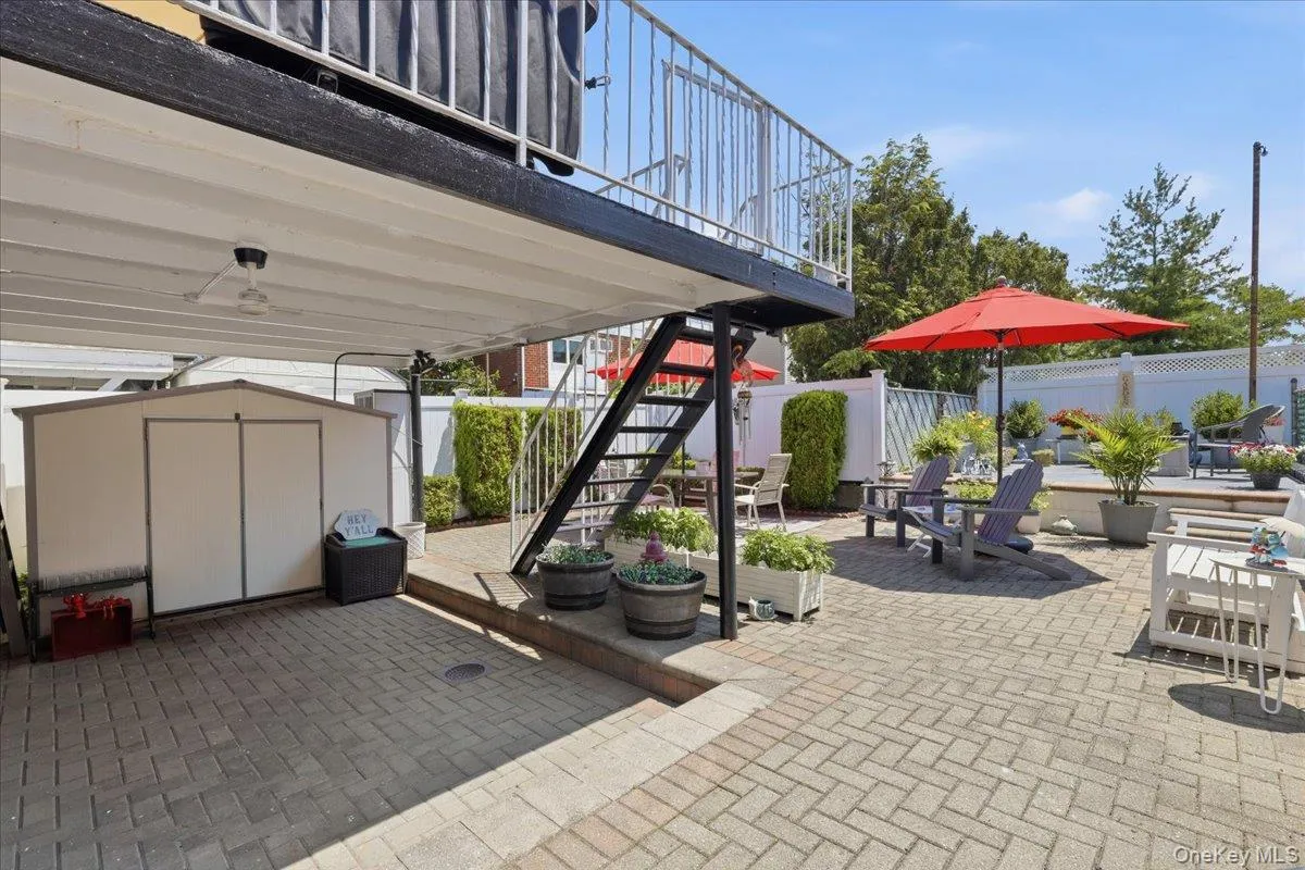 3132 Ampere Avenue, New York, NY, 3 Bedrooms Bedrooms, 8 Rooms Rooms,2 BathroomsBathrooms,Residential,For Rent,Ampere,0,1023372 3132 Ampere Avenue, New York, NY, 3 Bedrooms Bedrooms, 8 Rooms Rooms,2 BathroomsBathrooms,Residential,For Rent,Ampere,0,1023372