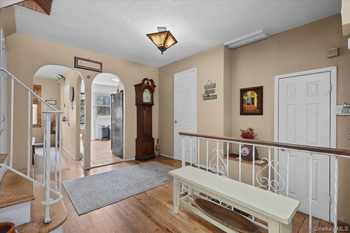 3132 Ampere Avenue, New York, NY, 3 Bedrooms Bedrooms, 8 Rooms Rooms,2 BathroomsBathrooms,Residential,For Rent,Ampere,0,1023372 3132 Ampere Avenue, New York, NY, 3 Bedrooms Bedrooms, 8 Rooms Rooms,2 BathroomsBathrooms,Residential,For Rent,Ampere,0,1023372
