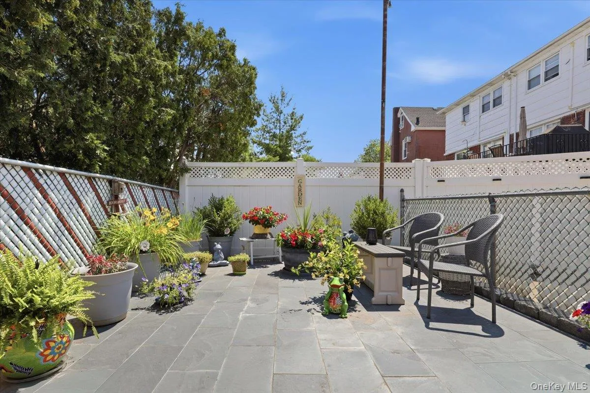 3132 Ampere Avenue, New York, NY, 3 Bedrooms Bedrooms, 8 Rooms Rooms,2 BathroomsBathrooms,Residential,For Rent,Ampere,0,1023372 3132 Ampere Avenue, New York, NY, 3 Bedrooms Bedrooms, 8 Rooms Rooms,2 BathroomsBathrooms,Residential,For Rent,Ampere,0,1023372