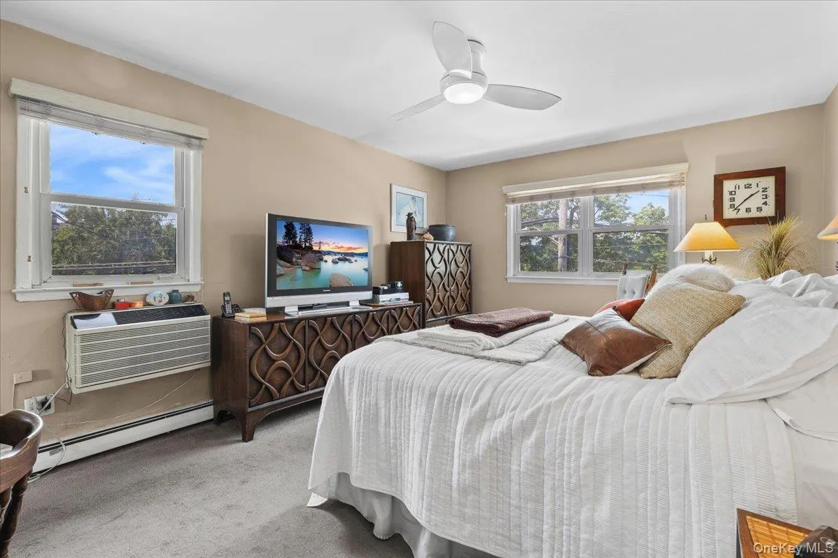 3132 Ampere Avenue, New York, NY, 3 Bedrooms Bedrooms, 8 Rooms Rooms,2 BathroomsBathrooms,Residential,For Rent,Ampere,0,1023372 3132 Ampere Avenue, New York, NY, 3 Bedrooms Bedrooms, 8 Rooms Rooms,2 BathroomsBathrooms,Residential,For Rent,Ampere,0,1023372