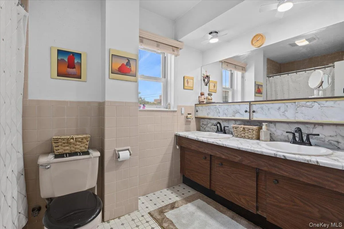 3132 Ampere Avenue, New York, NY, 3 Bedrooms Bedrooms, 8 Rooms Rooms,2 BathroomsBathrooms,Residential,For Rent,Ampere,0,1023372 3132 Ampere Avenue, New York, NY, 3 Bedrooms Bedrooms, 8 Rooms Rooms,2 BathroomsBathrooms,Residential,For Rent,Ampere,0,1023372
