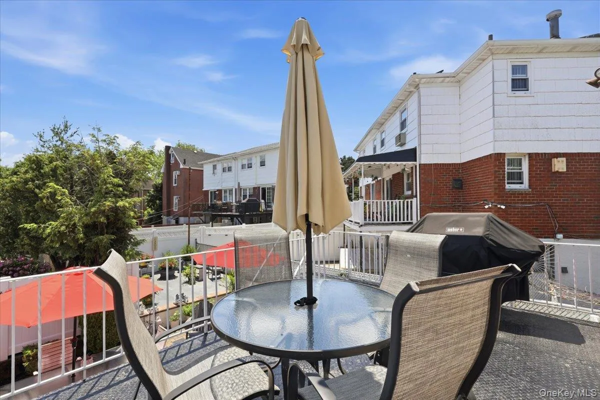 3132 Ampere Avenue, New York, NY, 3 Bedrooms Bedrooms, 8 Rooms Rooms,2 BathroomsBathrooms,Residential,For Rent,Ampere,0,1023372 3132 Ampere Avenue, New York, NY, 3 Bedrooms Bedrooms, 8 Rooms Rooms,2 BathroomsBathrooms,Residential,For Rent,Ampere,0,1023372