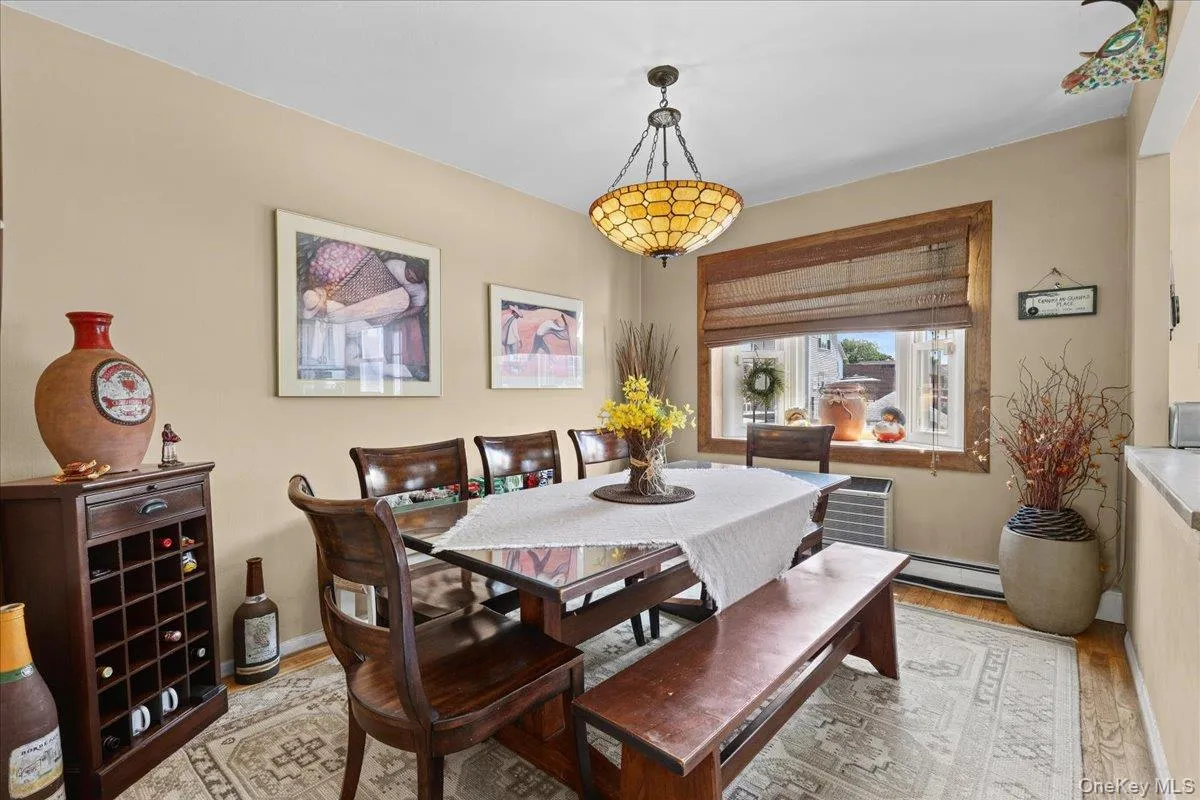 3132 Ampere Avenue, New York, NY, 3 Bedrooms Bedrooms, 8 Rooms Rooms,2 BathroomsBathrooms,Residential,For Rent,Ampere,0,1023372 3132 Ampere Avenue, New York, NY, 3 Bedrooms Bedrooms, 8 Rooms Rooms,2 BathroomsBathrooms,Residential,For Rent,Ampere,0,1023372