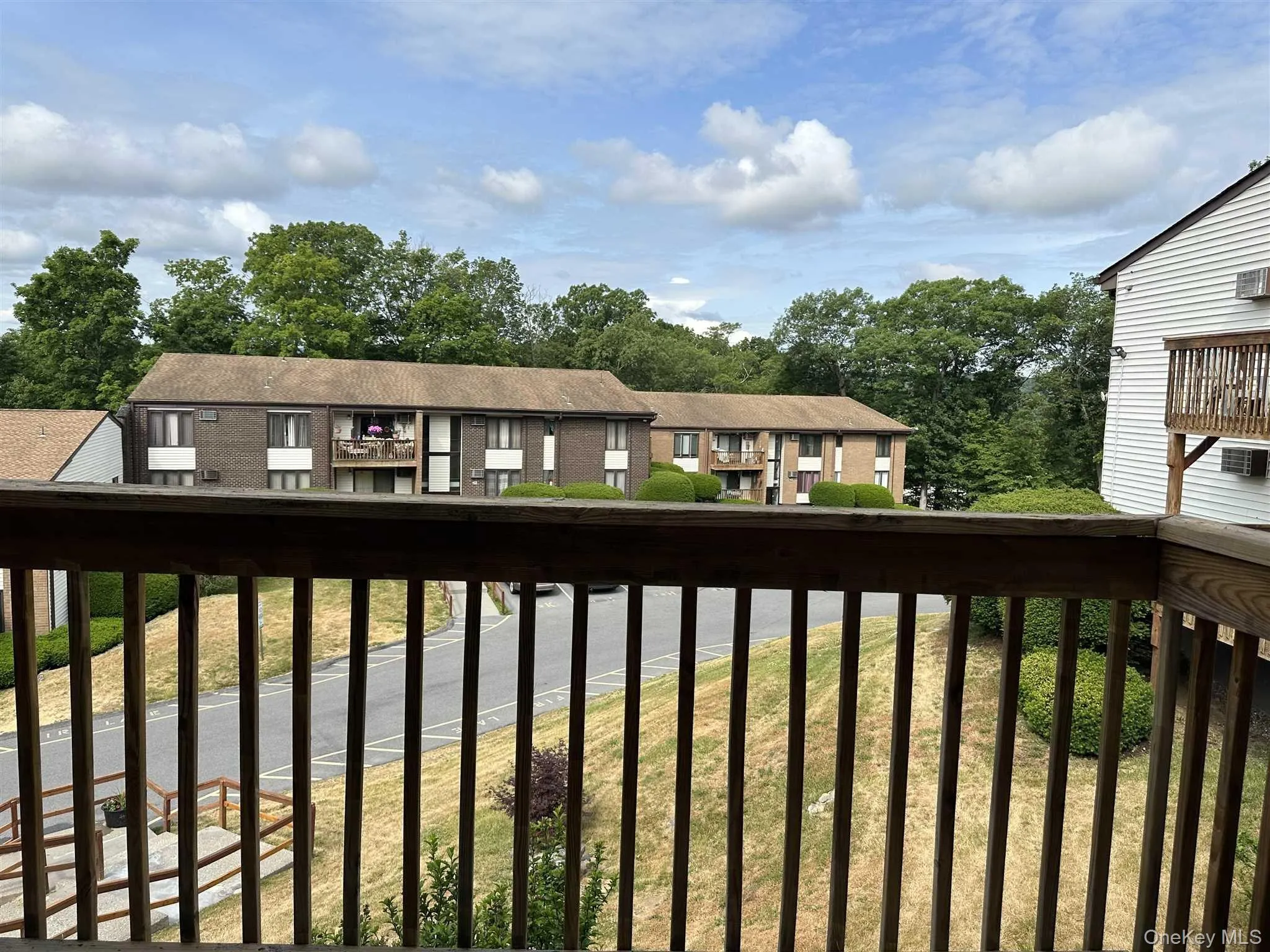 BALCONY BALCONY