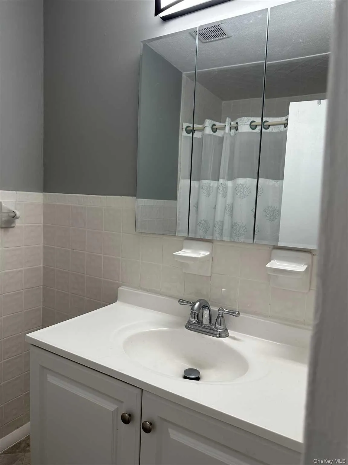 3 HOOK Road, Poughkeepsie (town), NY, 2 Bedrooms Bedrooms, 5 Rooms Rooms,1 BathroomBathrooms,Residential Lease,For Rent,HOOK,0,1023373 3 HOOK Road, Poughkeepsie (town), NY, 2 Bedrooms Bedrooms, 5 Rooms Rooms,1 BathroomBathrooms,Residential Lease,For Rent,HOOK,0,1023373