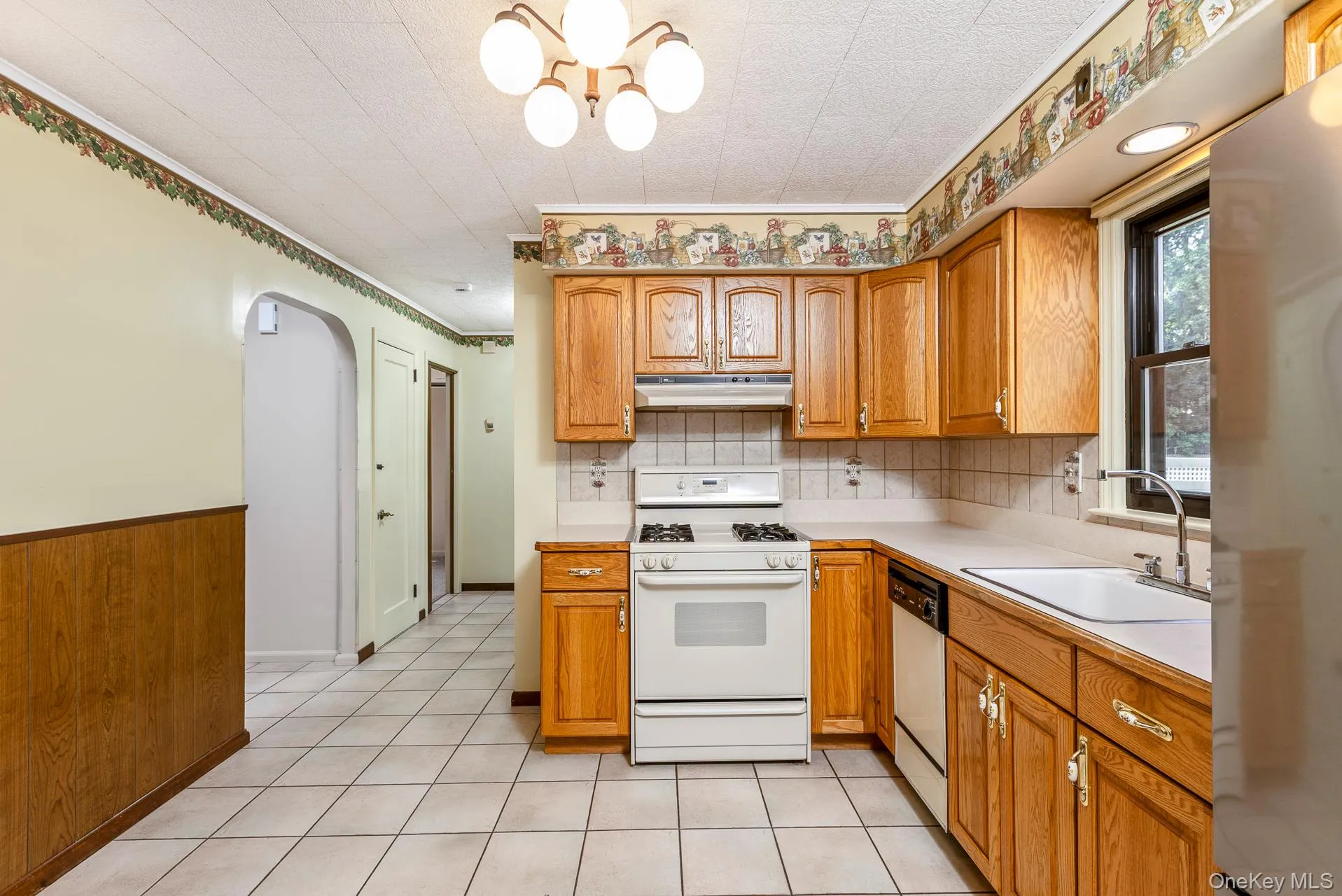 16 Ormond Place, Brookhaven, NY, 4 Bedrooms Bedrooms, 7 Rooms Rooms,1 BathroomBathrooms,Residential,For Rent,Ormond,0,1023376 16 Ormond Place, Brookhaven, NY, 4 Bedrooms Bedrooms, 7 Rooms Rooms,1 BathroomBathrooms,Residential,For Rent,Ormond,0,1023376