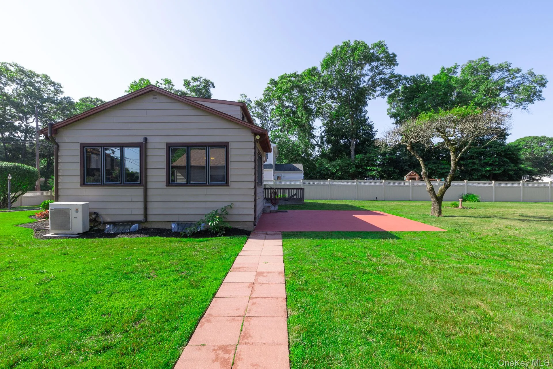 16 Ormond Place, Brookhaven, NY, 4 Bedrooms Bedrooms, 7 Rooms Rooms,1 BathroomBathrooms,Residential,For Rent,Ormond,0,1023376 16 Ormond Place, Brookhaven, NY, 4 Bedrooms Bedrooms, 7 Rooms Rooms,1 BathroomBathrooms,Residential,For Rent,Ormond,0,1023376