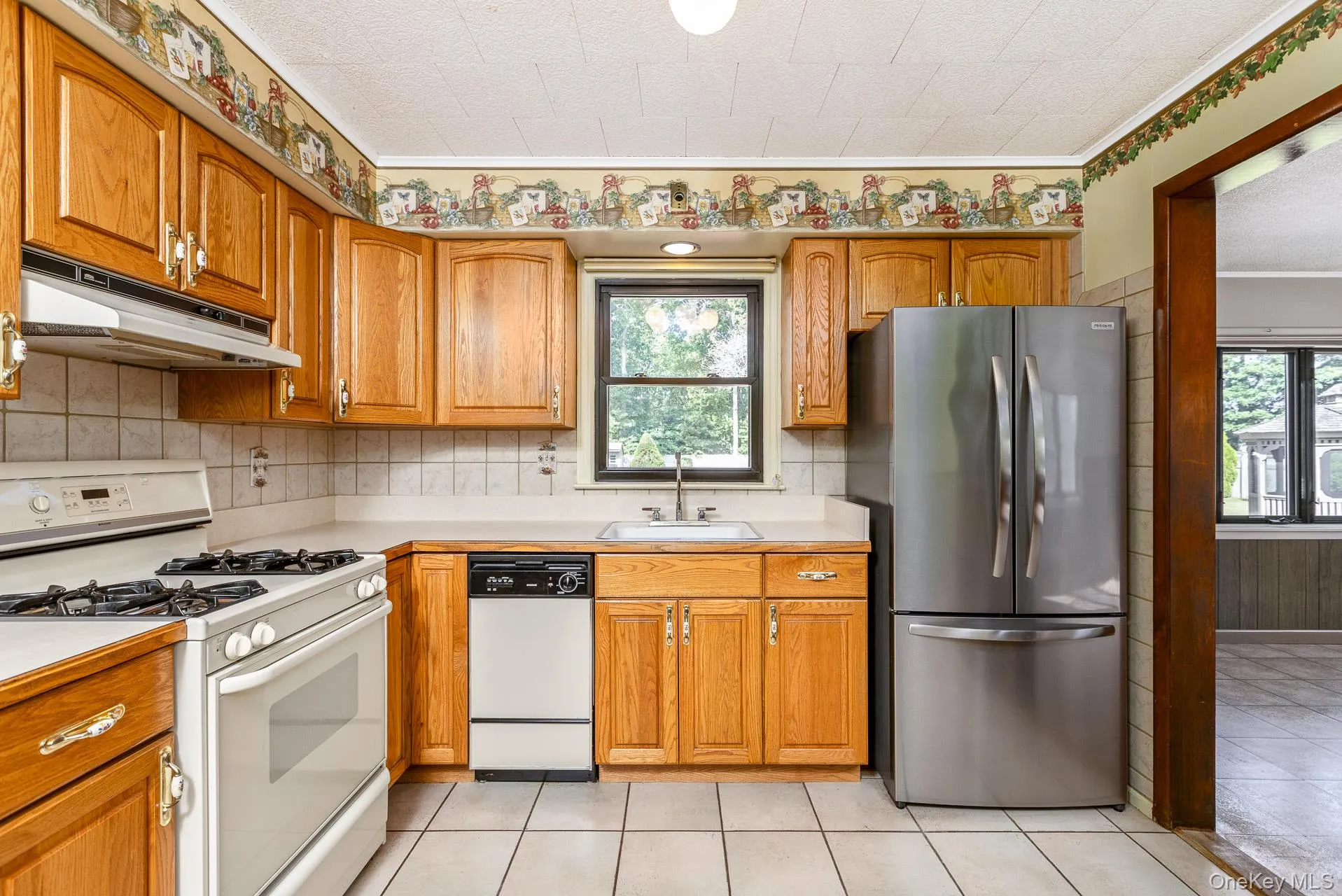 16 Ormond Place, Brookhaven, NY, 4 Bedrooms Bedrooms, 7 Rooms Rooms,1 BathroomBathrooms,Residential,For Rent,Ormond,0,1023376 16 Ormond Place, Brookhaven, NY, 4 Bedrooms Bedrooms, 7 Rooms Rooms,1 BathroomBathrooms,Residential,For Rent,Ormond,0,1023376