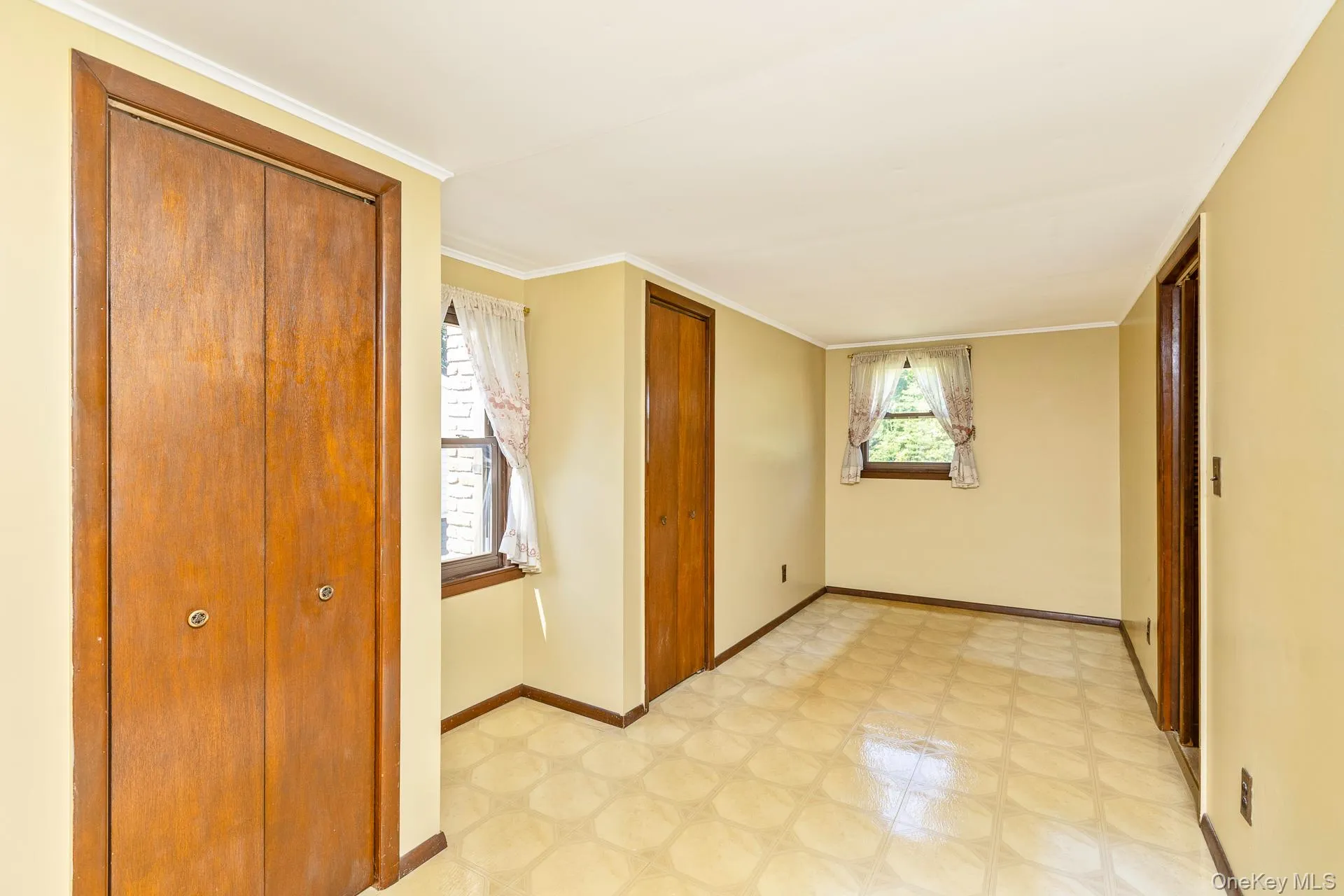 16 Ormond Place, Brookhaven, NY, 4 Bedrooms Bedrooms, 7 Rooms Rooms,1 BathroomBathrooms,Residential,For Rent,Ormond,0,1023376 16 Ormond Place, Brookhaven, NY, 4 Bedrooms Bedrooms, 7 Rooms Rooms,1 BathroomBathrooms,Residential,For Rent,Ormond,0,1023376