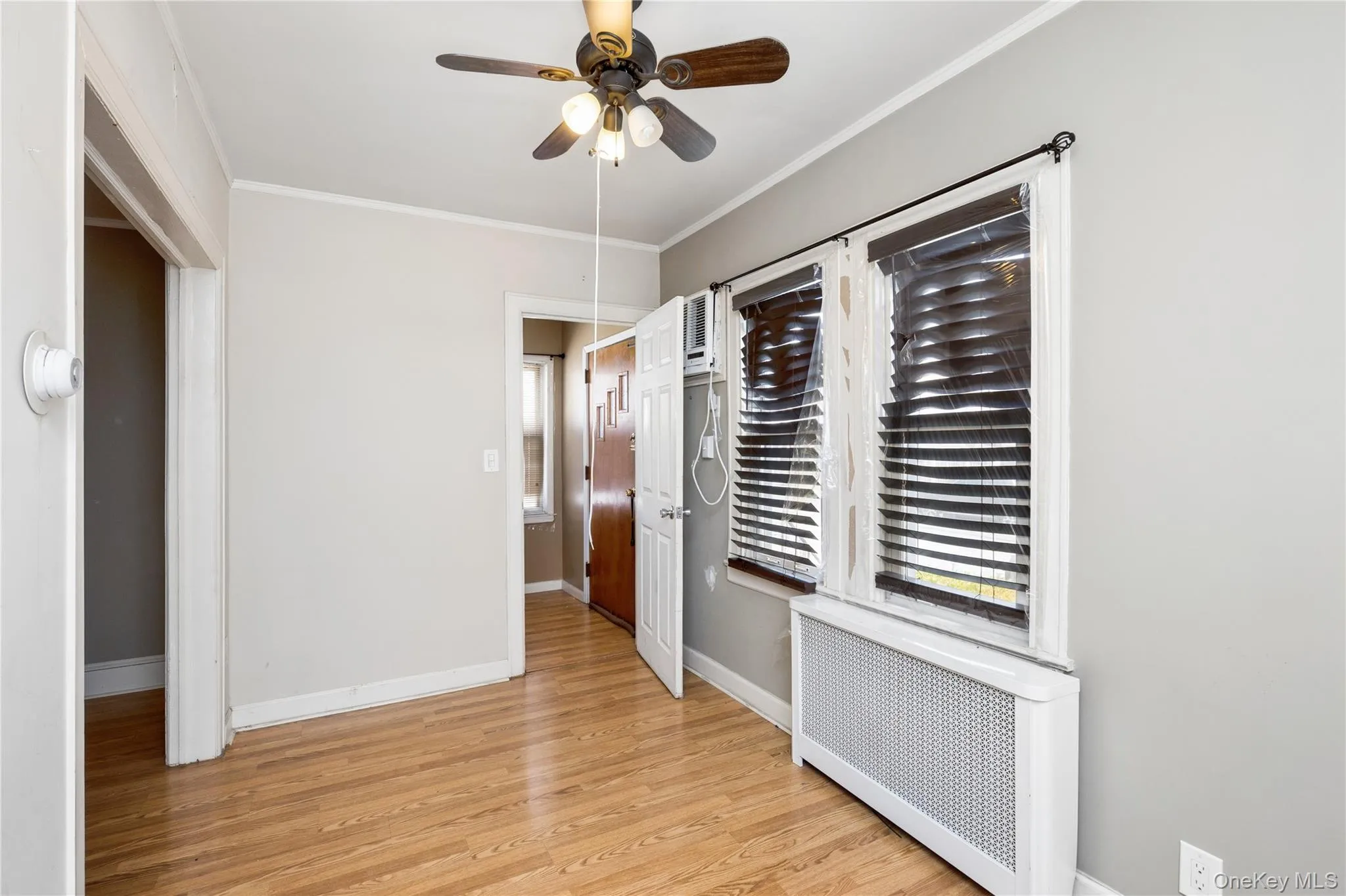 Enclosed porch approx 7x10 Enclosed porch approx 7x10