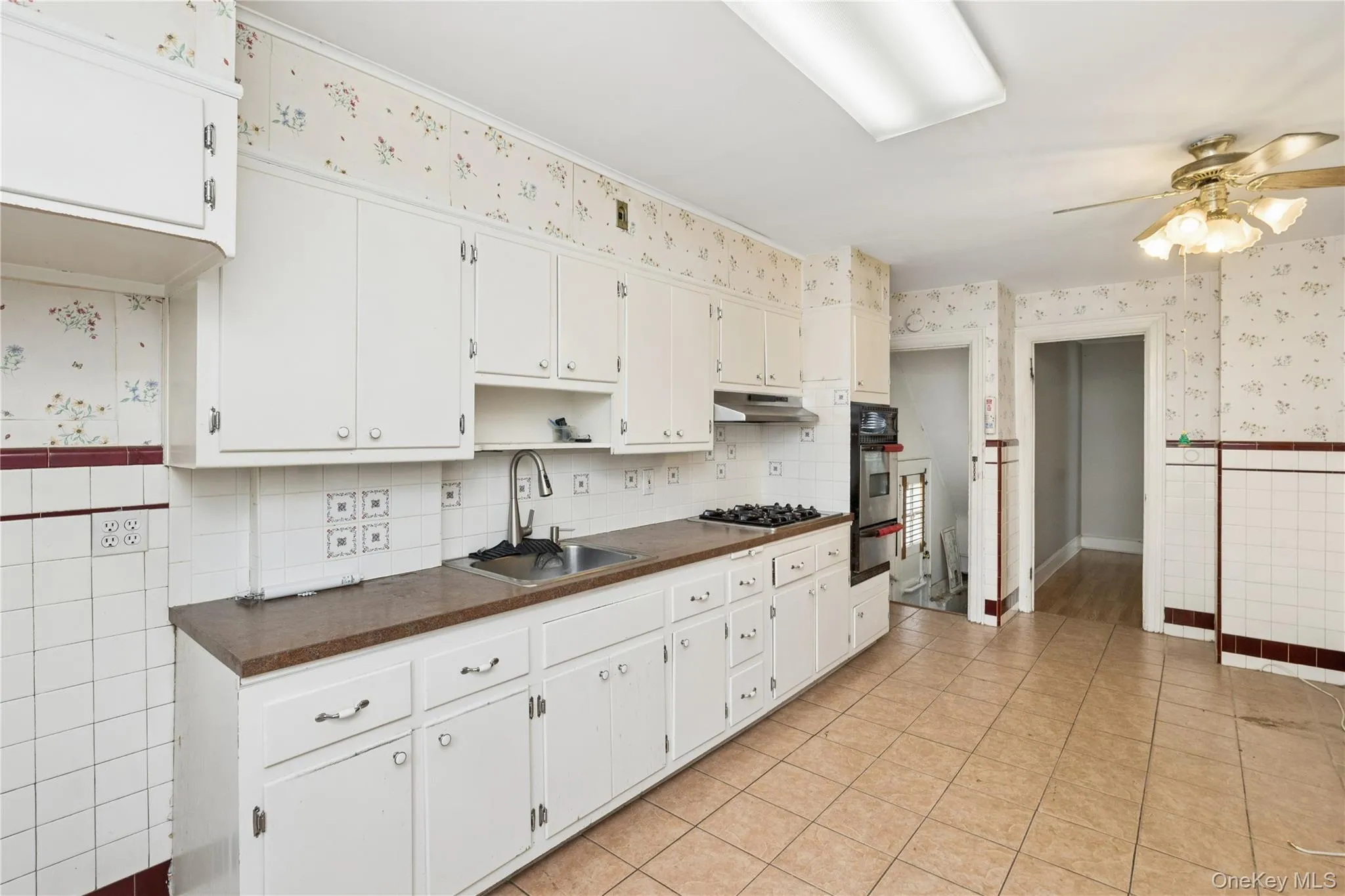Kitchen approx 9x19 Kitchen approx 9x19