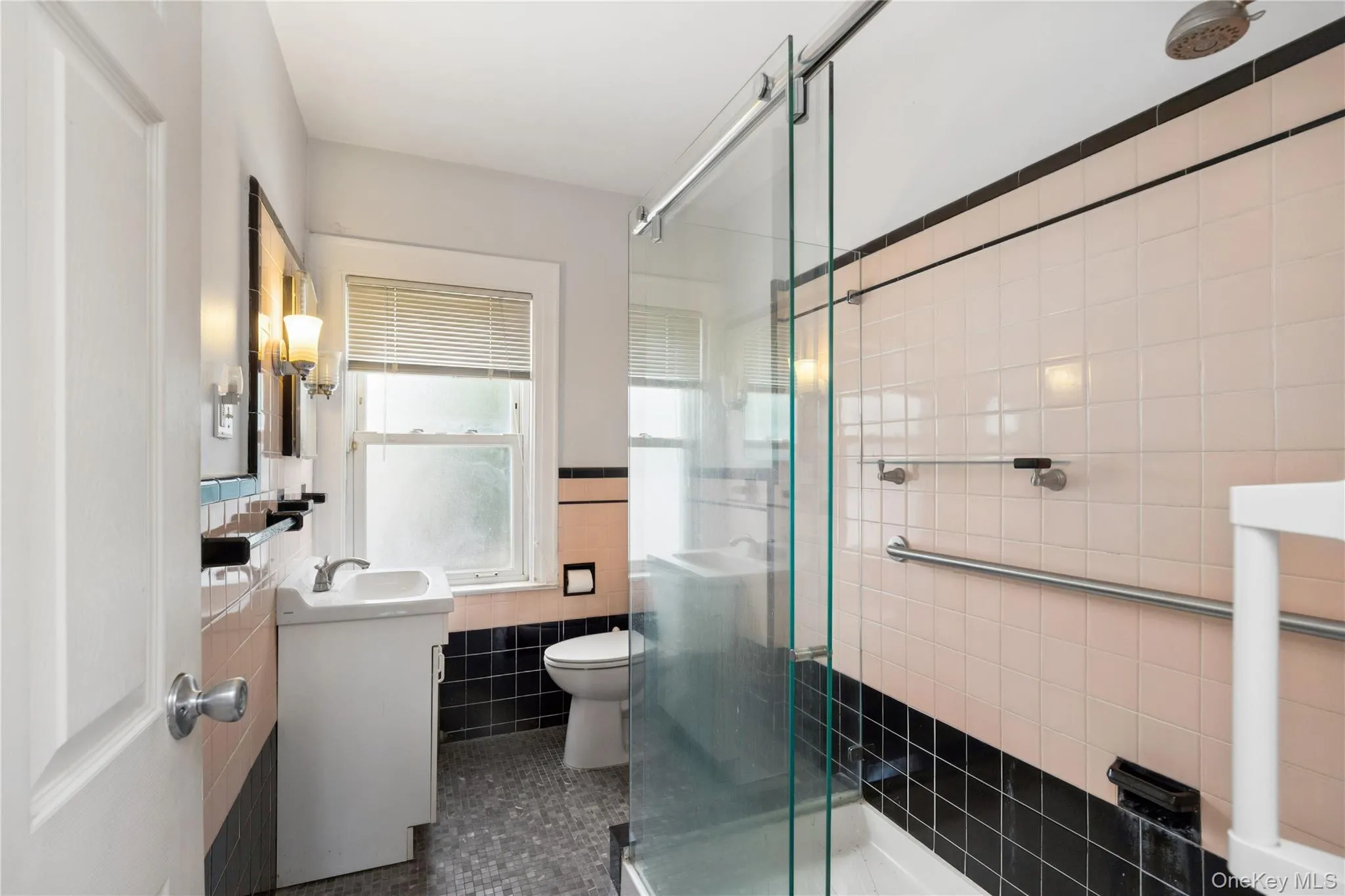 Bathroom approx 6x8 Bathroom approx 6x8