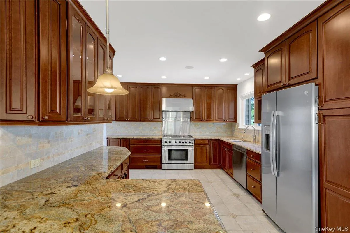 20 Plymouth Road, Greenburgh, NY, 5 Bedrooms Bedrooms, 9 Rooms Rooms,3 BathroomsBathrooms,Residential Lease,For Rent,Plymouth,0,1023380 20 Plymouth Road, Greenburgh, NY, 5 Bedrooms Bedrooms, 9 Rooms Rooms,3 BathroomsBathrooms,Residential Lease,For Rent,Plymouth,0,1023380