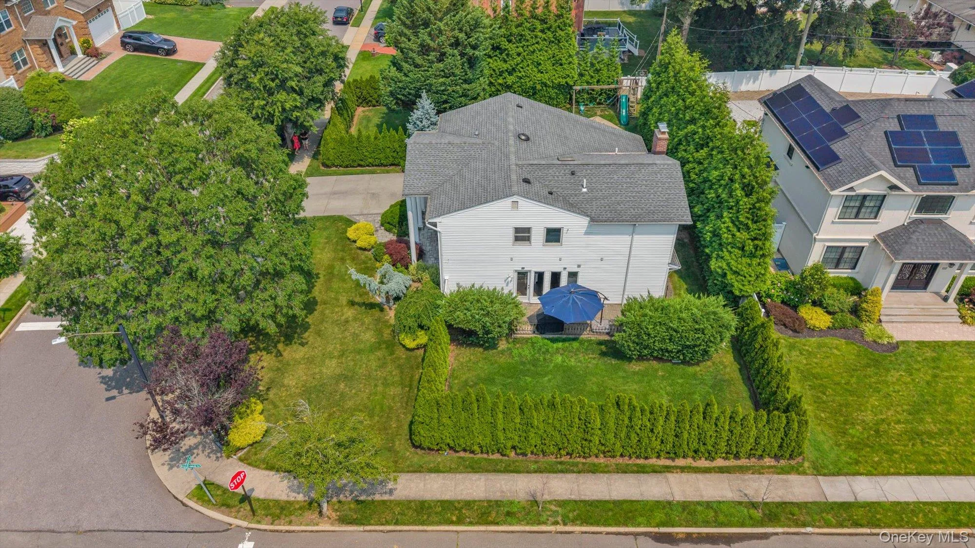 2 Madison Avenue, Oyster Bay, NY, 5 Bedrooms Bedrooms, 9 Rooms Rooms,2 BathroomsBathrooms,Residential,For Rent,Madison,0,1023387 2 Madison Avenue, Oyster Bay, NY, 5 Bedrooms Bedrooms, 9 Rooms Rooms,2 BathroomsBathrooms,Residential,For Rent,Madison,0,1023387
