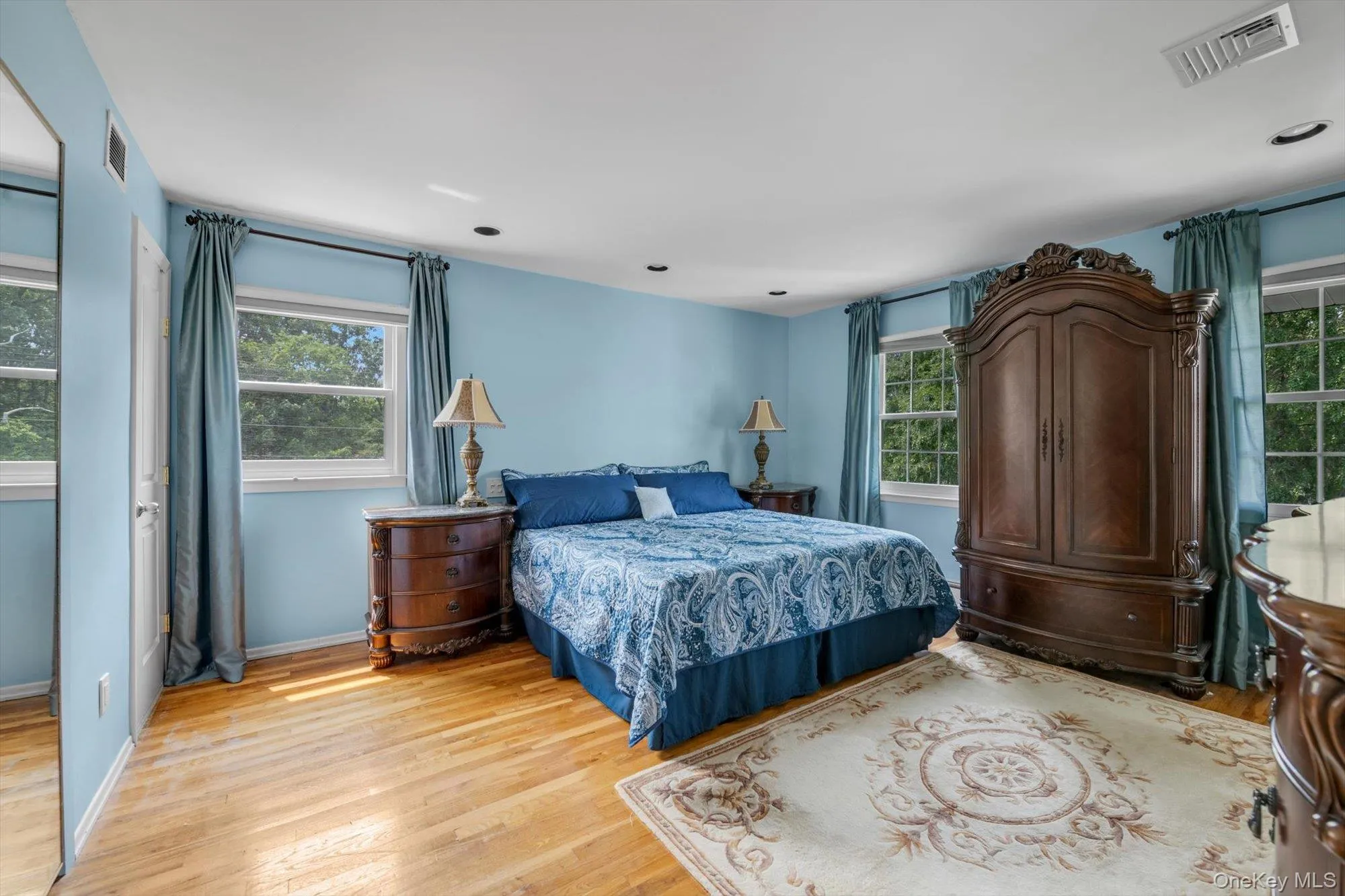 2 Madison Avenue, Oyster Bay, NY, 5 Bedrooms Bedrooms, 9 Rooms Rooms,2 BathroomsBathrooms,Residential,For Rent,Madison,0,1023387 2 Madison Avenue, Oyster Bay, NY, 5 Bedrooms Bedrooms, 9 Rooms Rooms,2 BathroomsBathrooms,Residential,For Rent,Madison,0,1023387