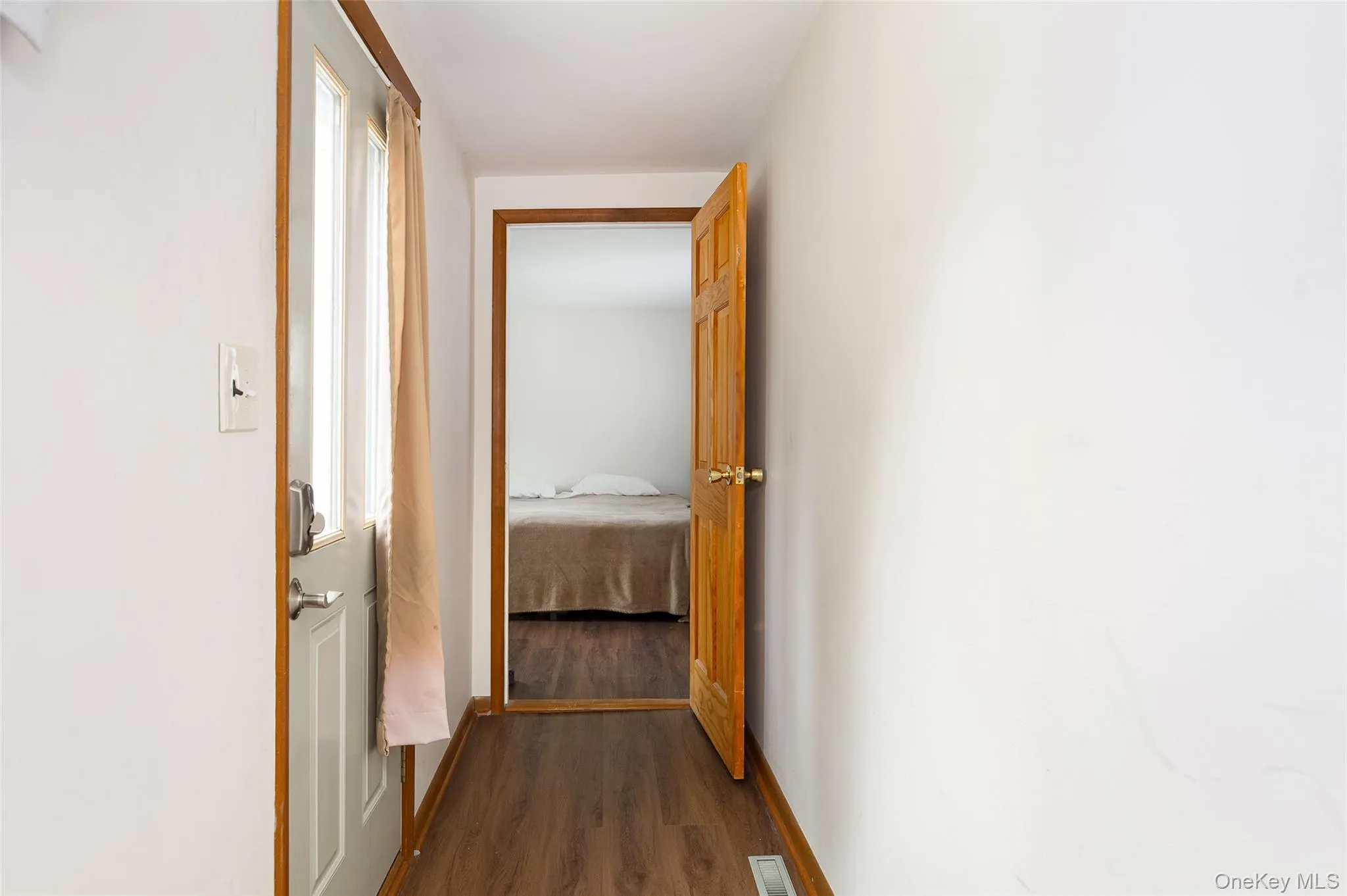 5 Willow Road, Beacon, NY, 2 Bedrooms Bedrooms, 6 Rooms Rooms,1 BathroomBathrooms,Residential,For Rent,Willow,0,1023388 5 Willow Road, Beacon, NY, 2 Bedrooms Bedrooms, 6 Rooms Rooms,1 BathroomBathrooms,Residential,For Rent,Willow,0,1023388