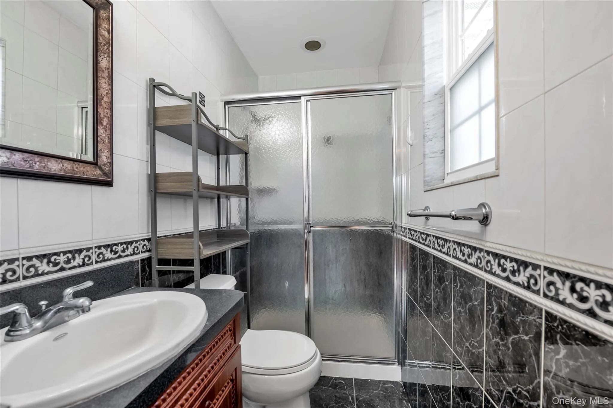 38 Sintsink Drive, North Hempstead, NY, 3 Bedrooms Bedrooms, 5 Rooms Rooms,2 BathroomsBathrooms,Residential Lease,For Rent,Sintsink,0,1023390 38 Sintsink Drive, North Hempstead, NY, 3 Bedrooms Bedrooms, 5 Rooms Rooms,2 BathroomsBathrooms,Residential Lease,For Rent,Sintsink,0,1023390
