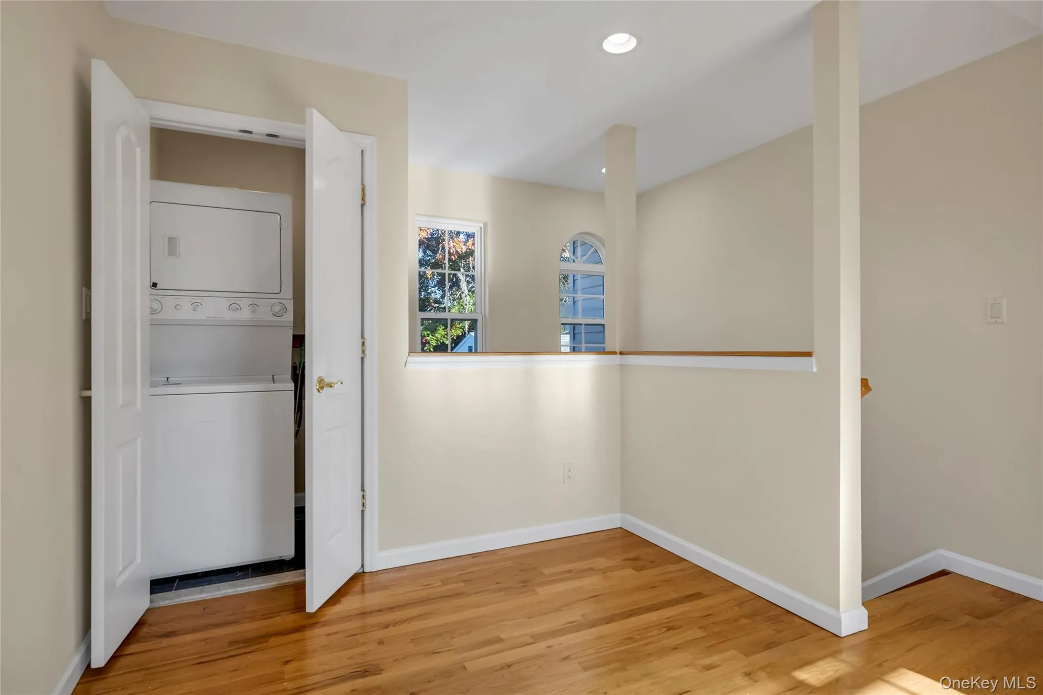 38 Sintsink Drive, North Hempstead, NY, 3 Bedrooms Bedrooms, 5 Rooms Rooms,2 BathroomsBathrooms,Residential Lease,For Rent,Sintsink,0,1023390 38 Sintsink Drive, North Hempstead, NY, 3 Bedrooms Bedrooms, 5 Rooms Rooms,2 BathroomsBathrooms,Residential Lease,For Rent,Sintsink,0,1023390