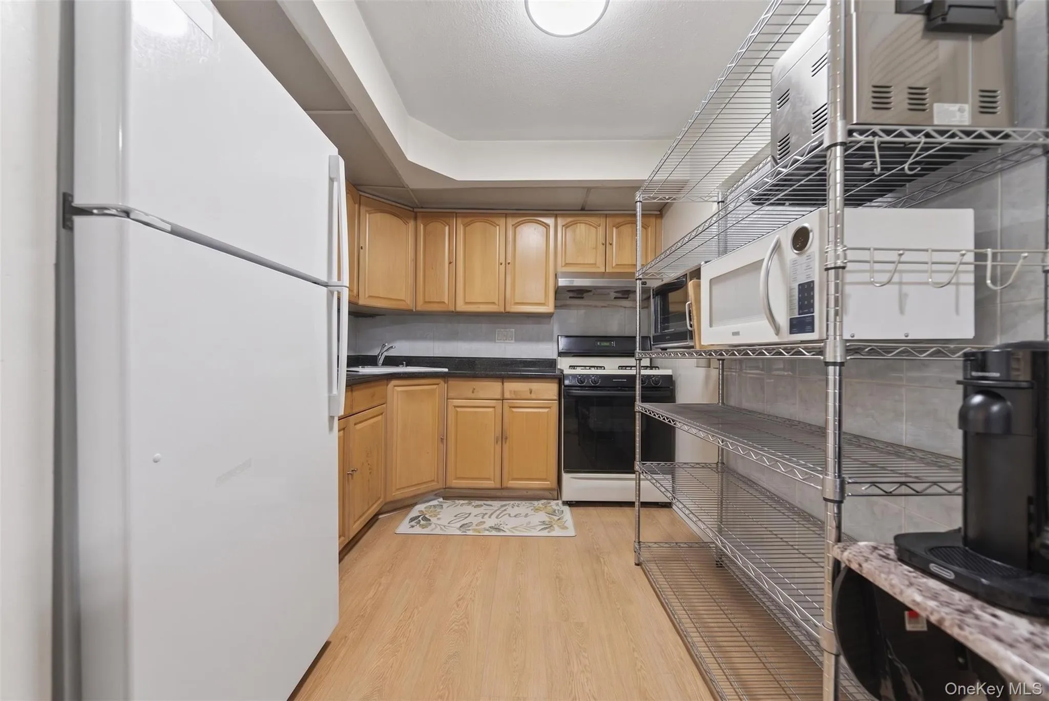 140-44 34th Avenue, New York, NY, 2 Bedrooms Bedrooms, 6 Rooms Rooms,2 BathroomsBathrooms,Residential,For Rent,34th,0,1023392 140-44 34th Avenue, New York, NY, 2 Bedrooms Bedrooms, 6 Rooms Rooms,2 BathroomsBathrooms,Residential,For Rent,34th,0,1023392