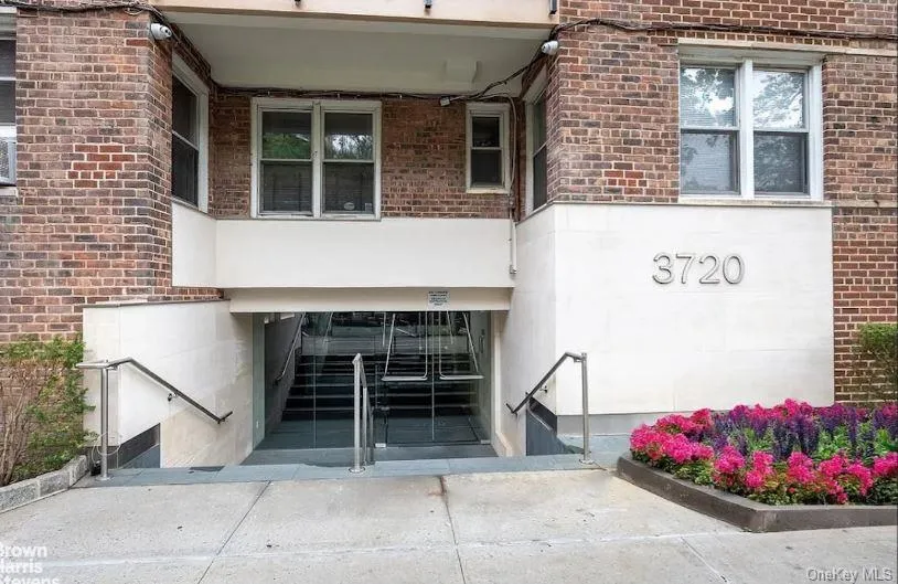 3720 Independence Avenue, New York, NY, 1 Bedroom Bedrooms, 3 Rooms Rooms,1 BathroomBathrooms,Residential,For Rent,Independence,0,1023395 3720 Independence Avenue, New York, NY, 1 Bedroom Bedrooms, 3 Rooms Rooms,1 BathroomBathrooms,Residential,For Rent,Independence,0,1023395