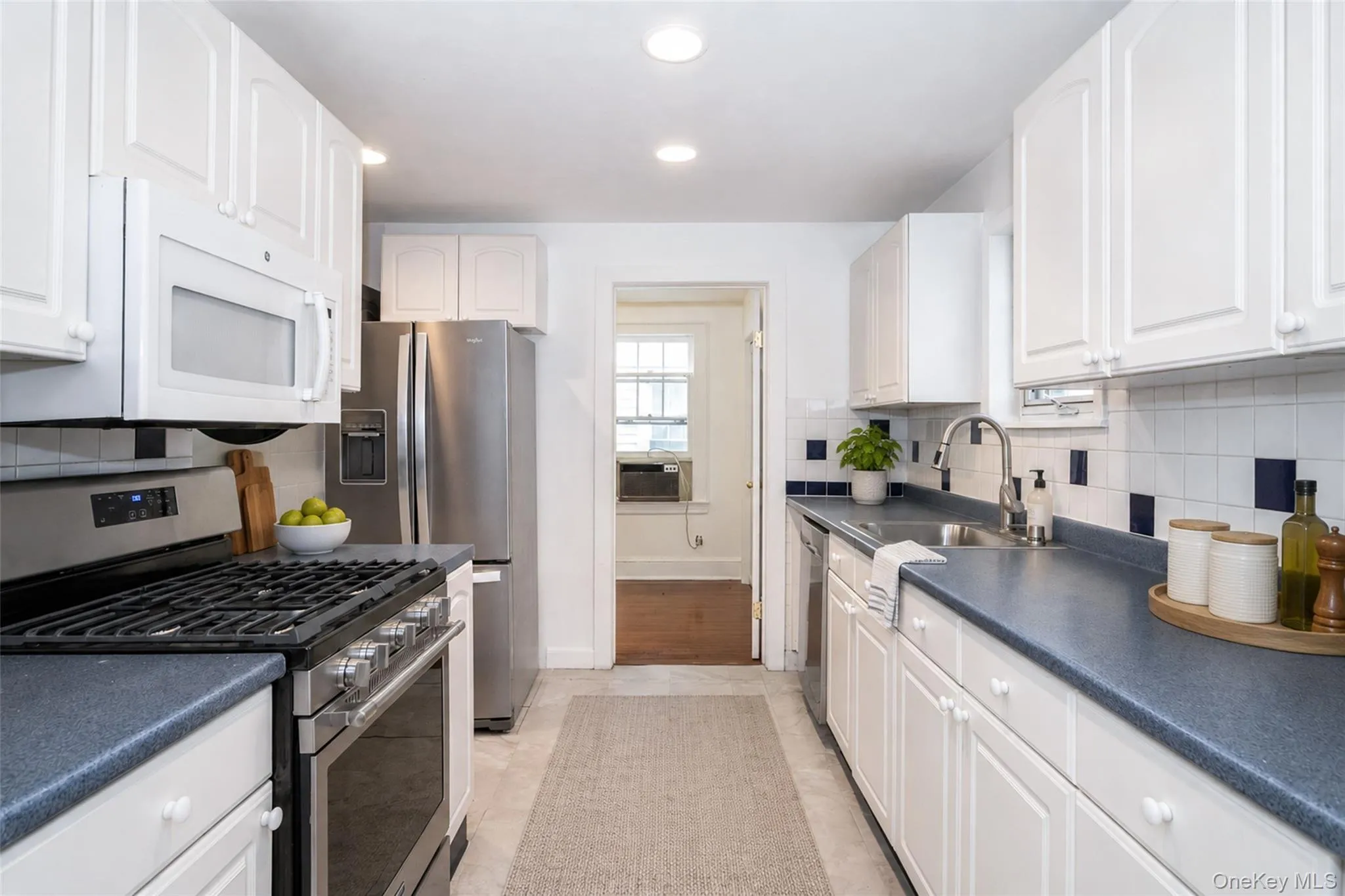 177 Terrace Street, New York, NY, 2 Bedrooms Bedrooms, 5 Rooms Rooms,1 BathroomBathrooms,Residential,For Rent,Terrace,0,1023397 177 Terrace Street, New York, NY, 2 Bedrooms Bedrooms, 5 Rooms Rooms,1 BathroomBathrooms,Residential,For Rent,Terrace,0,1023397