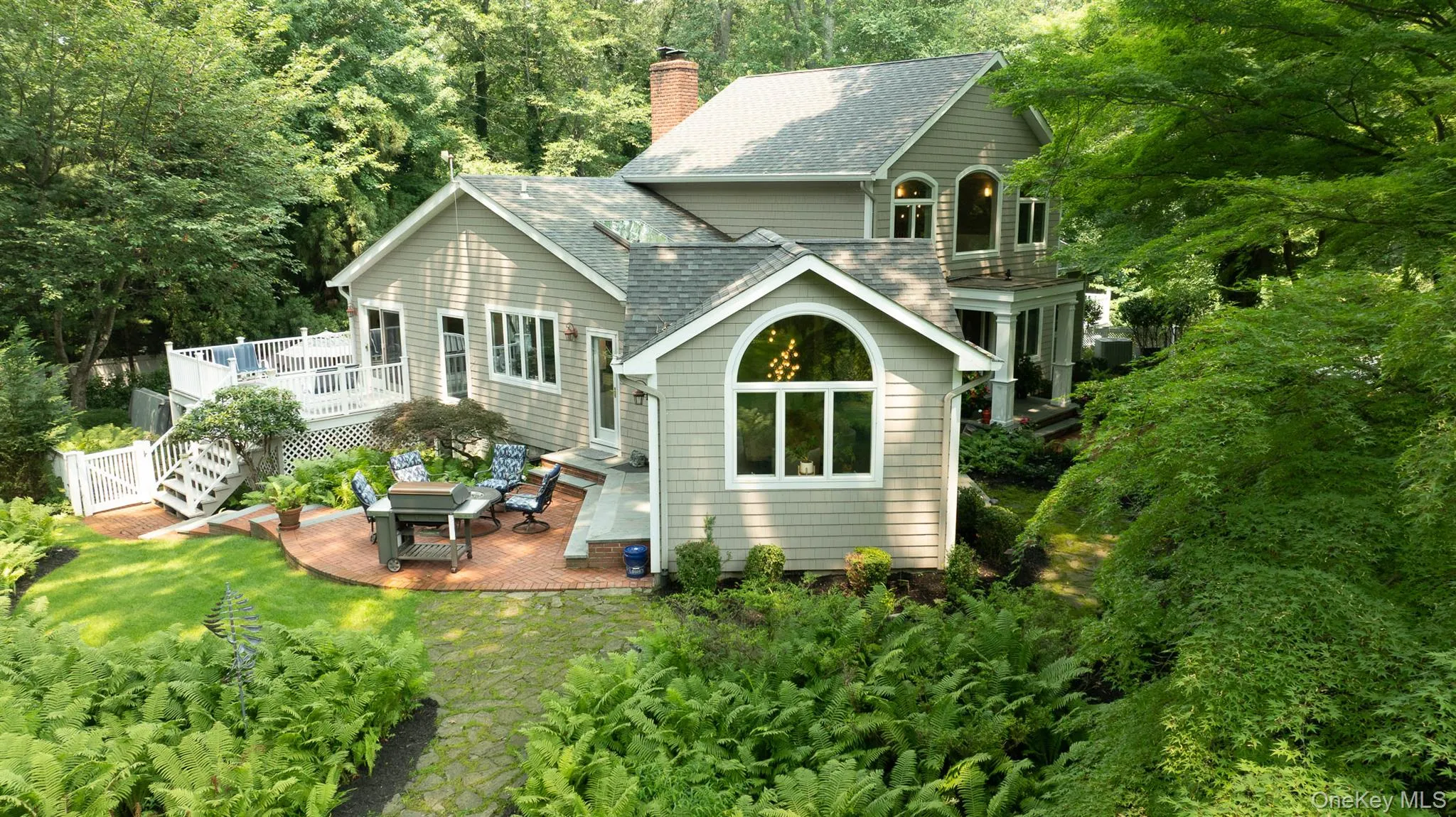 29 Farm Road, Smithtown, NY, 3 Bedrooms Bedrooms, 10 Rooms Rooms,3 BathroomsBathrooms,Residential,For Rent,Farm,0,1023400 29 Farm Road, Smithtown, NY, 3 Bedrooms Bedrooms, 10 Rooms Rooms,3 BathroomsBathrooms,Residential,For Rent,Farm,0,1023400