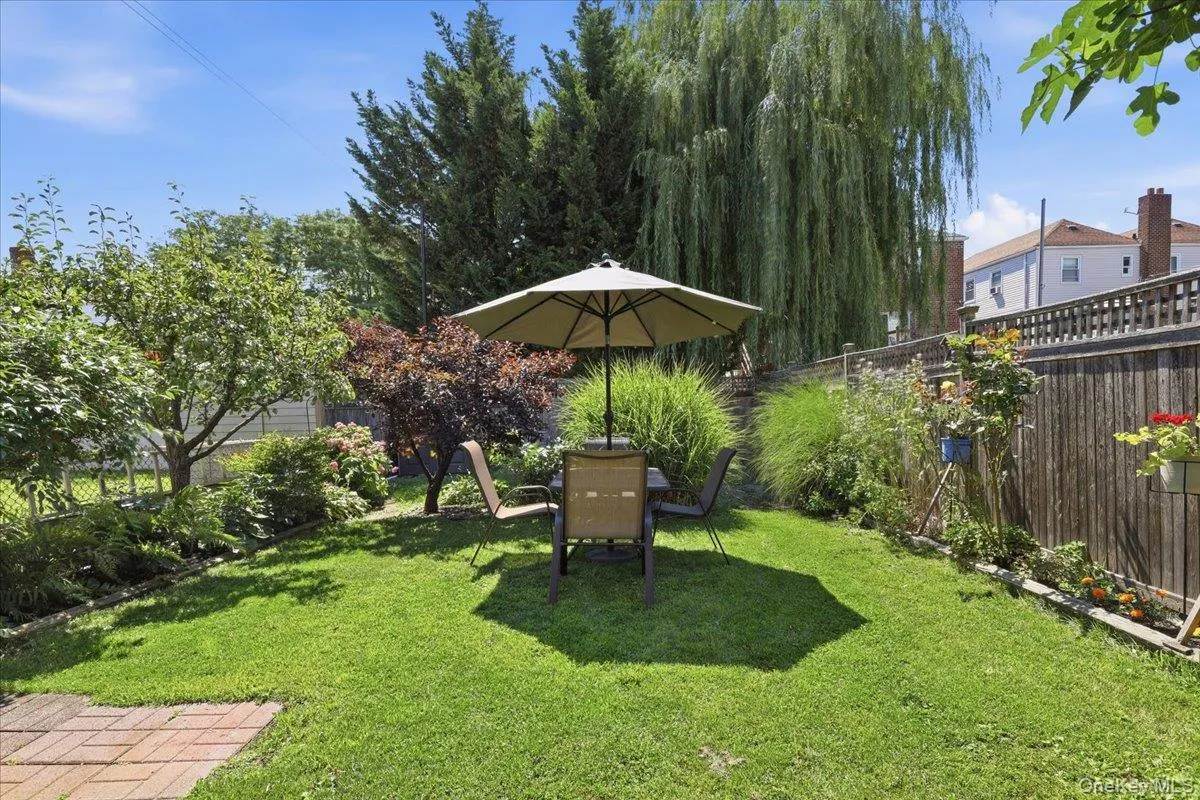 1415 Reed Place, New York, NY, 3 Bedrooms Bedrooms, 6 Rooms Rooms,1 BathroomBathrooms,Residential,For Rent,Reed,0,1023404 1415 Reed Place, New York, NY, 3 Bedrooms Bedrooms, 6 Rooms Rooms,1 BathroomBathrooms,Residential,For Rent,Reed,0,1023404