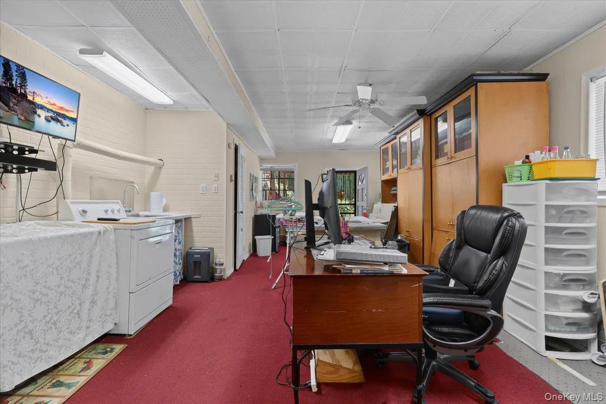 1415 Reed Place, New York, NY, 3 Bedrooms Bedrooms, 6 Rooms Rooms,1 BathroomBathrooms,Residential,For Rent,Reed,0,1023404 1415 Reed Place, New York, NY, 3 Bedrooms Bedrooms, 6 Rooms Rooms,1 BathroomBathrooms,Residential,For Rent,Reed,0,1023404