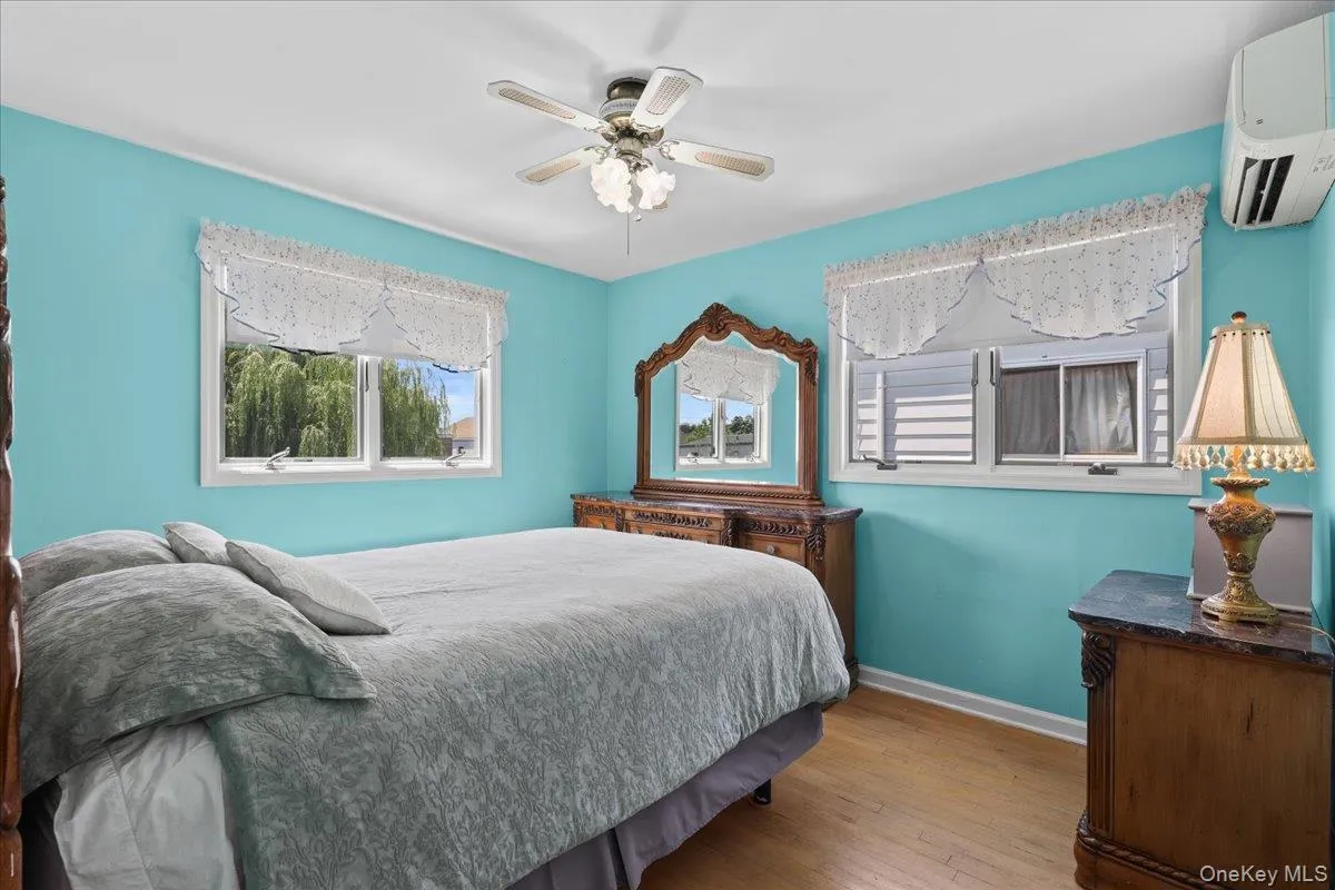 1415 Reed Place, New York, NY, 3 Bedrooms Bedrooms, 6 Rooms Rooms,1 BathroomBathrooms,Residential,For Rent,Reed,0,1023404 1415 Reed Place, New York, NY, 3 Bedrooms Bedrooms, 6 Rooms Rooms,1 BathroomBathrooms,Residential,For Rent,Reed,0,1023404