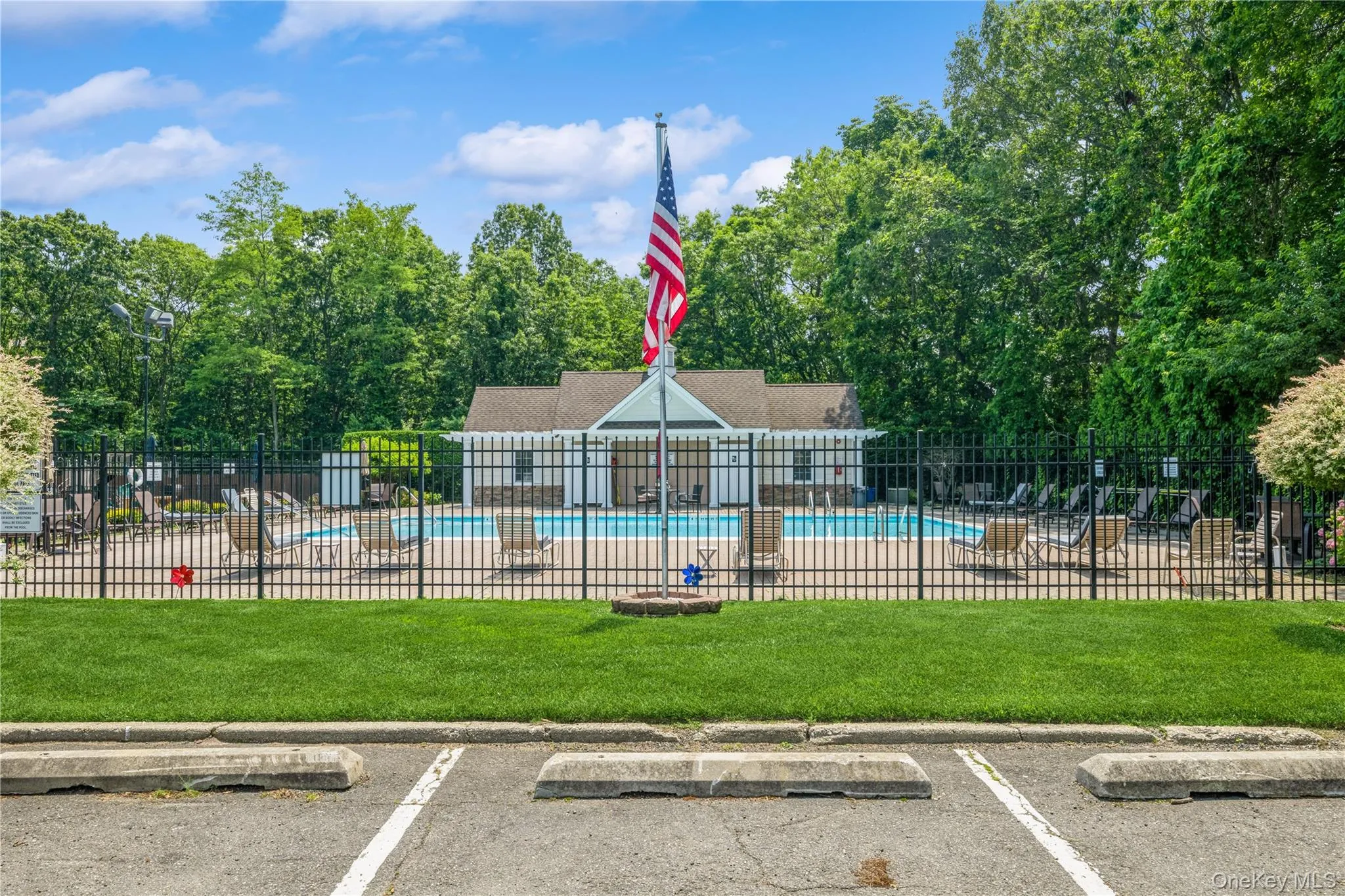 460 Old Town Road, Brookhaven, NY, 2 Bedrooms Bedrooms, 5 Rooms Rooms,1 BathroomBathrooms,Residential,For Rent,Old Town,0,1023408 460 Old Town Road, Brookhaven, NY, 2 Bedrooms Bedrooms, 5 Rooms Rooms,1 BathroomBathrooms,Residential,For Rent,Old Town,0,1023408