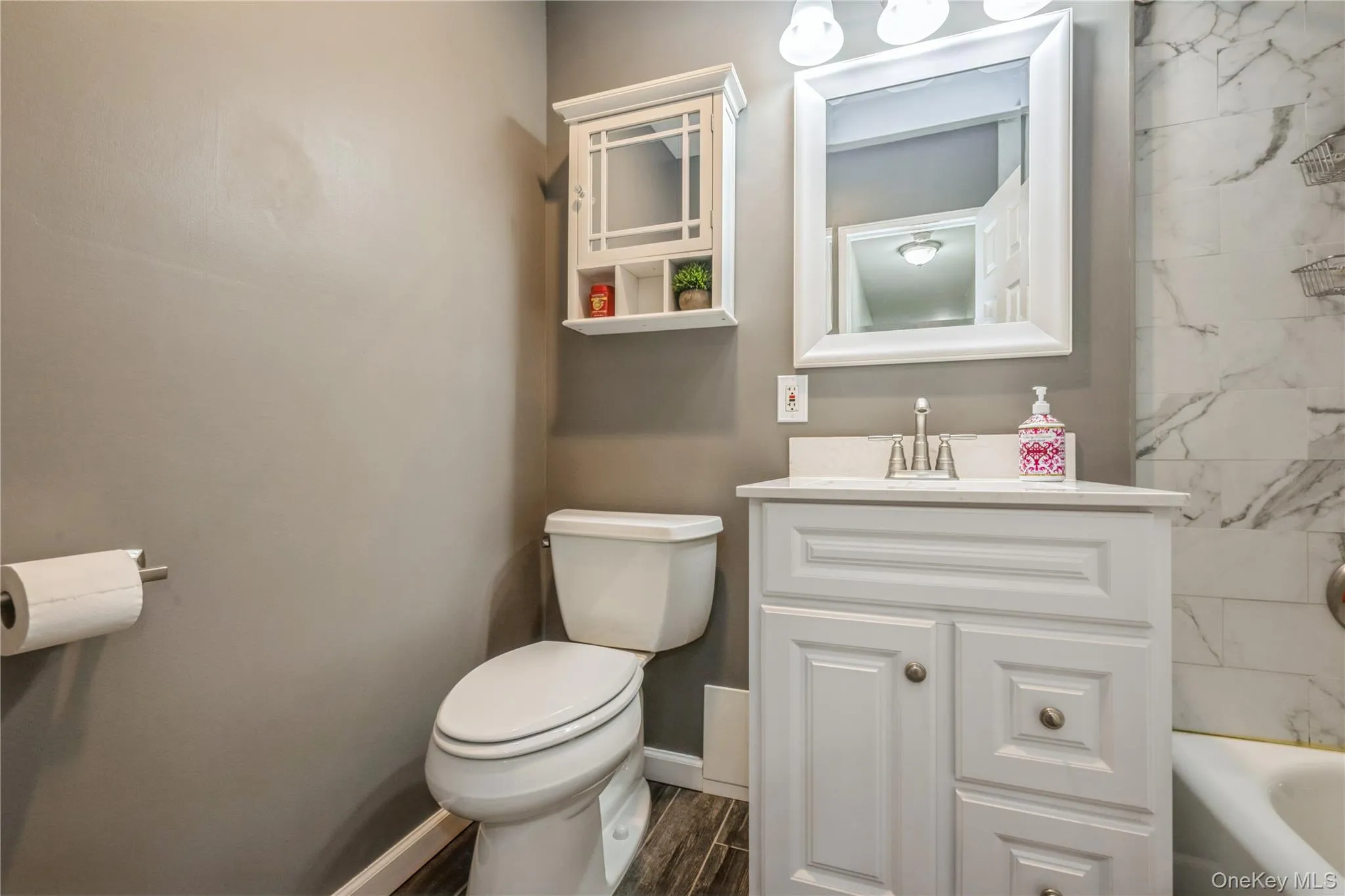 460 Old Town Road, Brookhaven, NY, 2 Bedrooms Bedrooms, 5 Rooms Rooms,1 BathroomBathrooms,Residential,For Rent,Old Town,0,1023408 460 Old Town Road, Brookhaven, NY, 2 Bedrooms Bedrooms, 5 Rooms Rooms,1 BathroomBathrooms,Residential,For Rent,Old Town,0,1023408