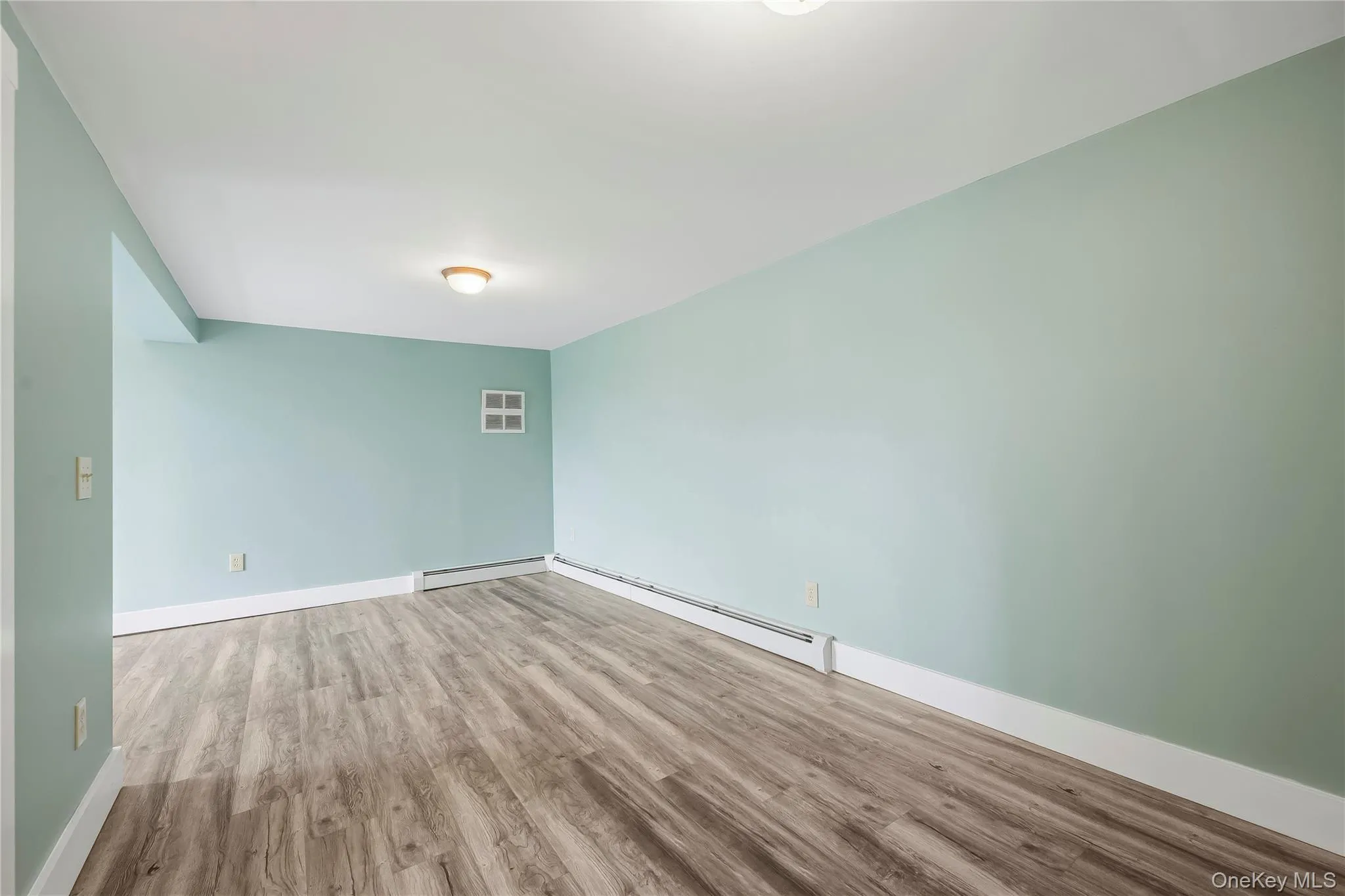 35 Milburn Road, Goshen, NY, 1 Bedroom Bedrooms, 4 Rooms Rooms,1 BathroomBathrooms,Residential Lease,For Rent,Milburn,0,1023411 35 Milburn Road, Goshen, NY, 1 Bedroom Bedrooms, 4 Rooms Rooms,1 BathroomBathrooms,Residential Lease,For Rent,Milburn,0,1023411