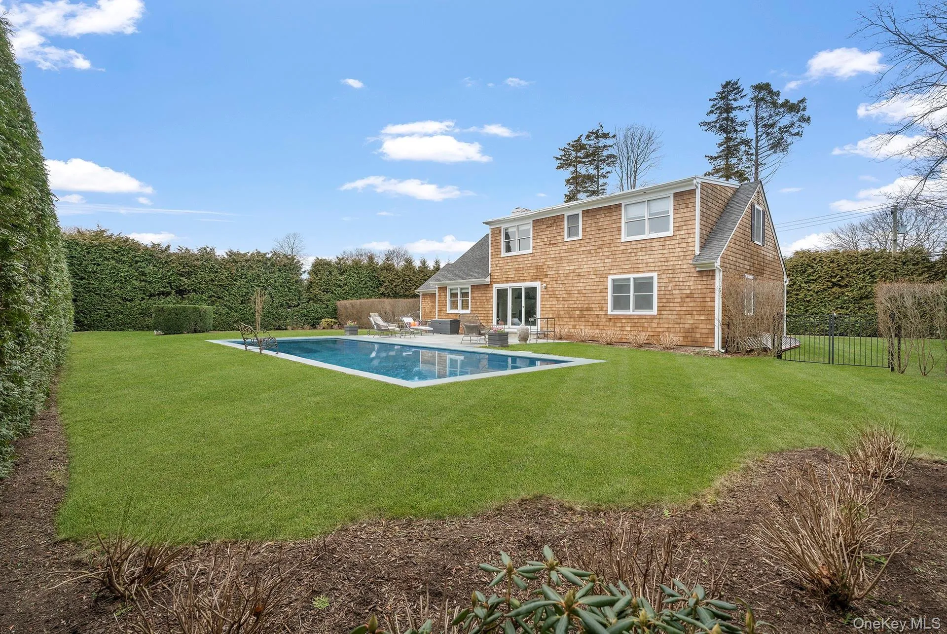 770 Hill Street, Southampton, NY, 3 Bedrooms Bedrooms, 5 Rooms Rooms,2 BathroomsBathrooms,Residential,For Rent,Hill,0,1023422 770 Hill Street, Southampton, NY, 3 Bedrooms Bedrooms, 5 Rooms Rooms,2 BathroomsBathrooms,Residential,For Rent,Hill,0,1023422
