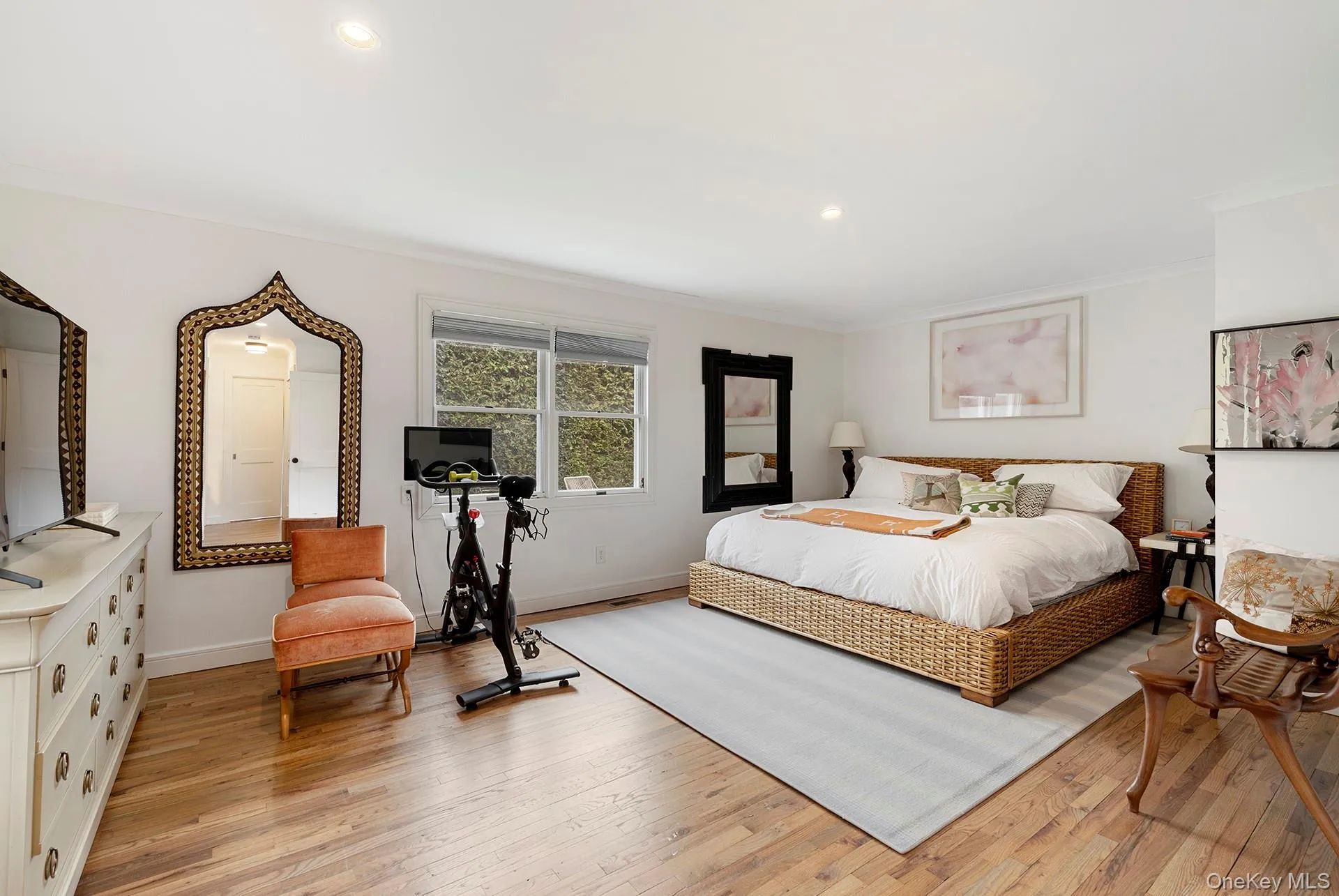 770 Hill Street, Southampton, NY, 3 Bedrooms Bedrooms, 5 Rooms Rooms,2 BathroomsBathrooms,Residential,For Rent,Hill,0,1023422 770 Hill Street, Southampton, NY, 3 Bedrooms Bedrooms, 5 Rooms Rooms,2 BathroomsBathrooms,Residential,For Rent,Hill,0,1023422