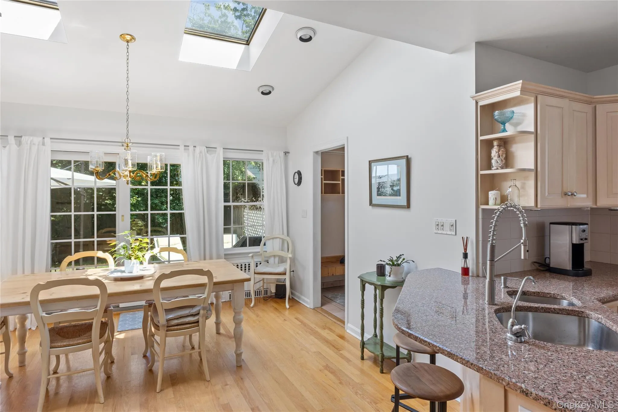 75 Bulson Road, Hempstead, NY, 5 Bedrooms Bedrooms, 13 Rooms Rooms,2 BathroomsBathrooms,Residential,For Rent,Bulson,0,1023430 75 Bulson Road, Hempstead, NY, 5 Bedrooms Bedrooms, 13 Rooms Rooms,2 BathroomsBathrooms,Residential,For Rent,Bulson,0,1023430