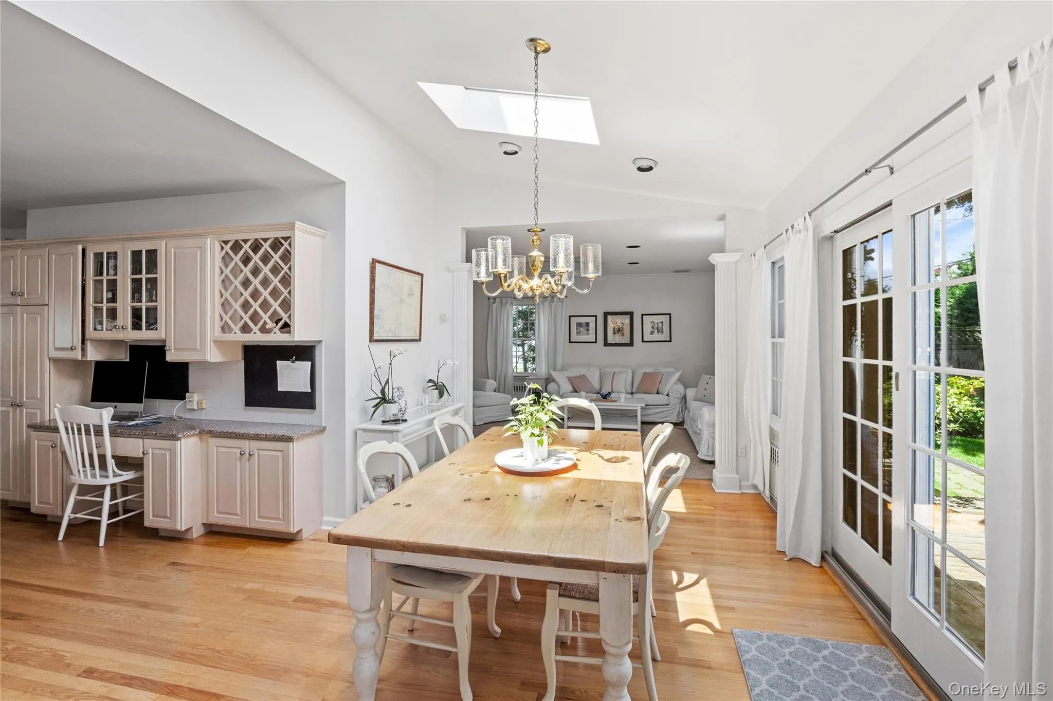 75 Bulson Road, Hempstead, NY, 5 Bedrooms Bedrooms, 13 Rooms Rooms,2 BathroomsBathrooms,Residential,For Rent,Bulson,0,1023430 75 Bulson Road, Hempstead, NY, 5 Bedrooms Bedrooms, 13 Rooms Rooms,2 BathroomsBathrooms,Residential,For Rent,Bulson,0,1023430
