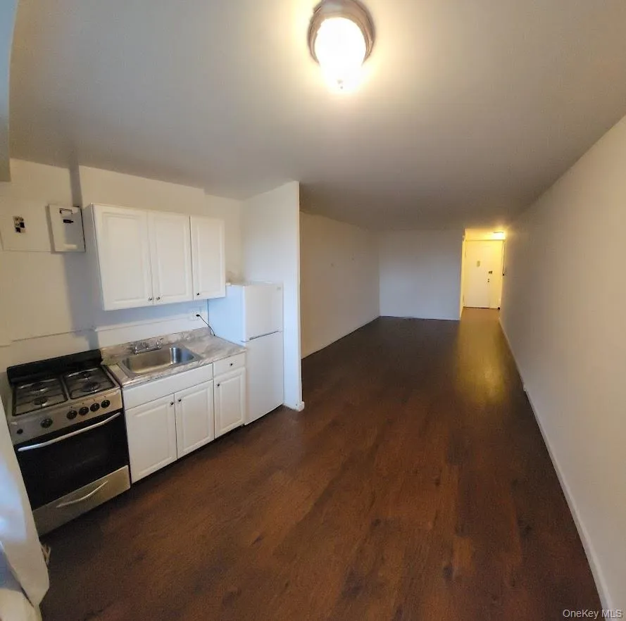 98-20 62nd Drive, New York, NY, 2 Rooms Rooms,1 BathroomBathrooms,Residential Lease,For Rent,62nd,0,1023434 98-20 62nd Drive, New York, NY, 2 Rooms Rooms,1 BathroomBathrooms,Residential Lease,For Rent,62nd,0,1023434