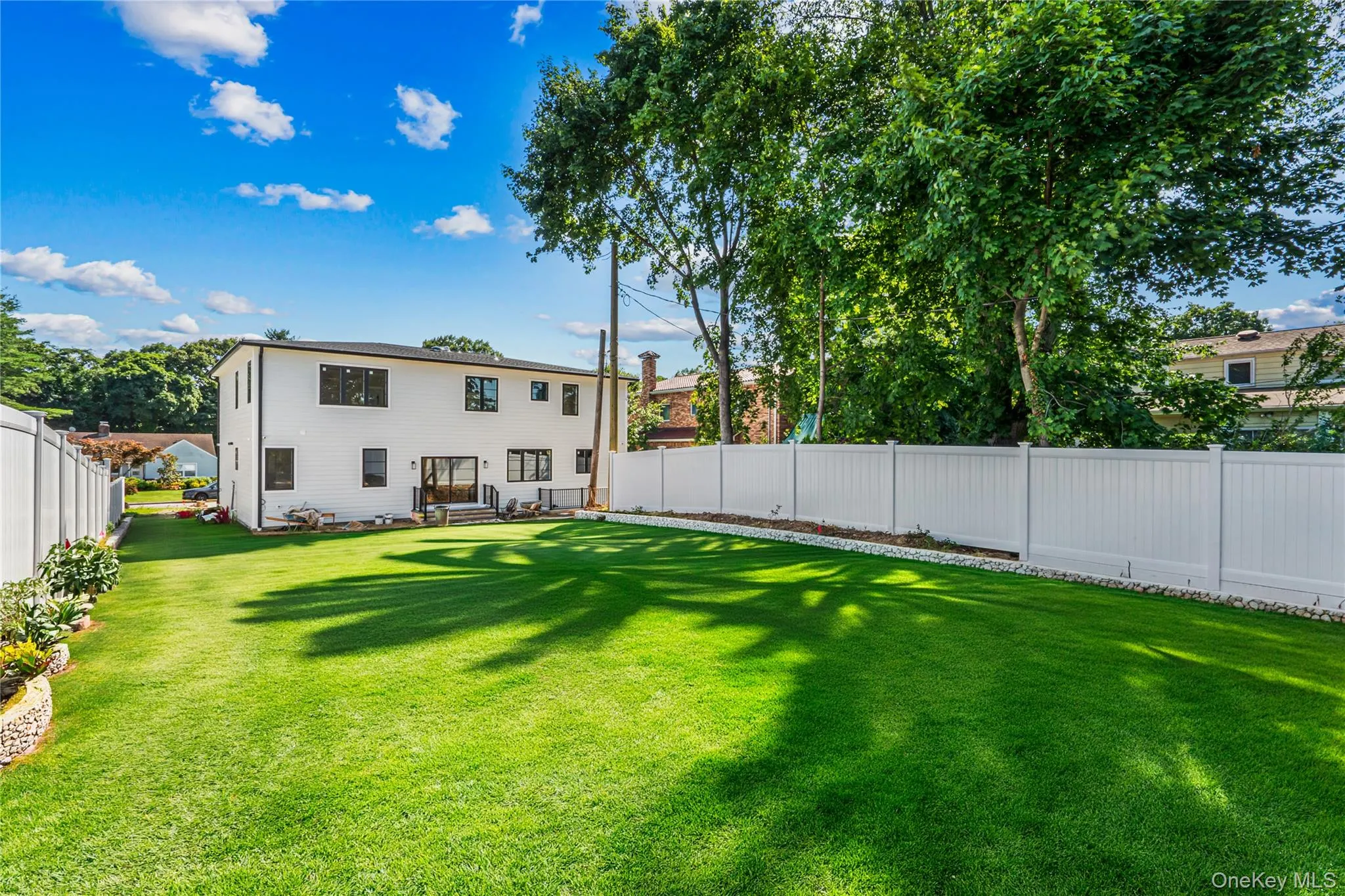 97 North Court, North Hempstead, NY, 5 Bedrooms Bedrooms, 11 Rooms Rooms,5 BathroomsBathrooms,Residential,For Rent,North,0,1023435 97 North Court, North Hempstead, NY, 5 Bedrooms Bedrooms, 11 Rooms Rooms,5 BathroomsBathrooms,Residential,For Rent,North,0,1023435
