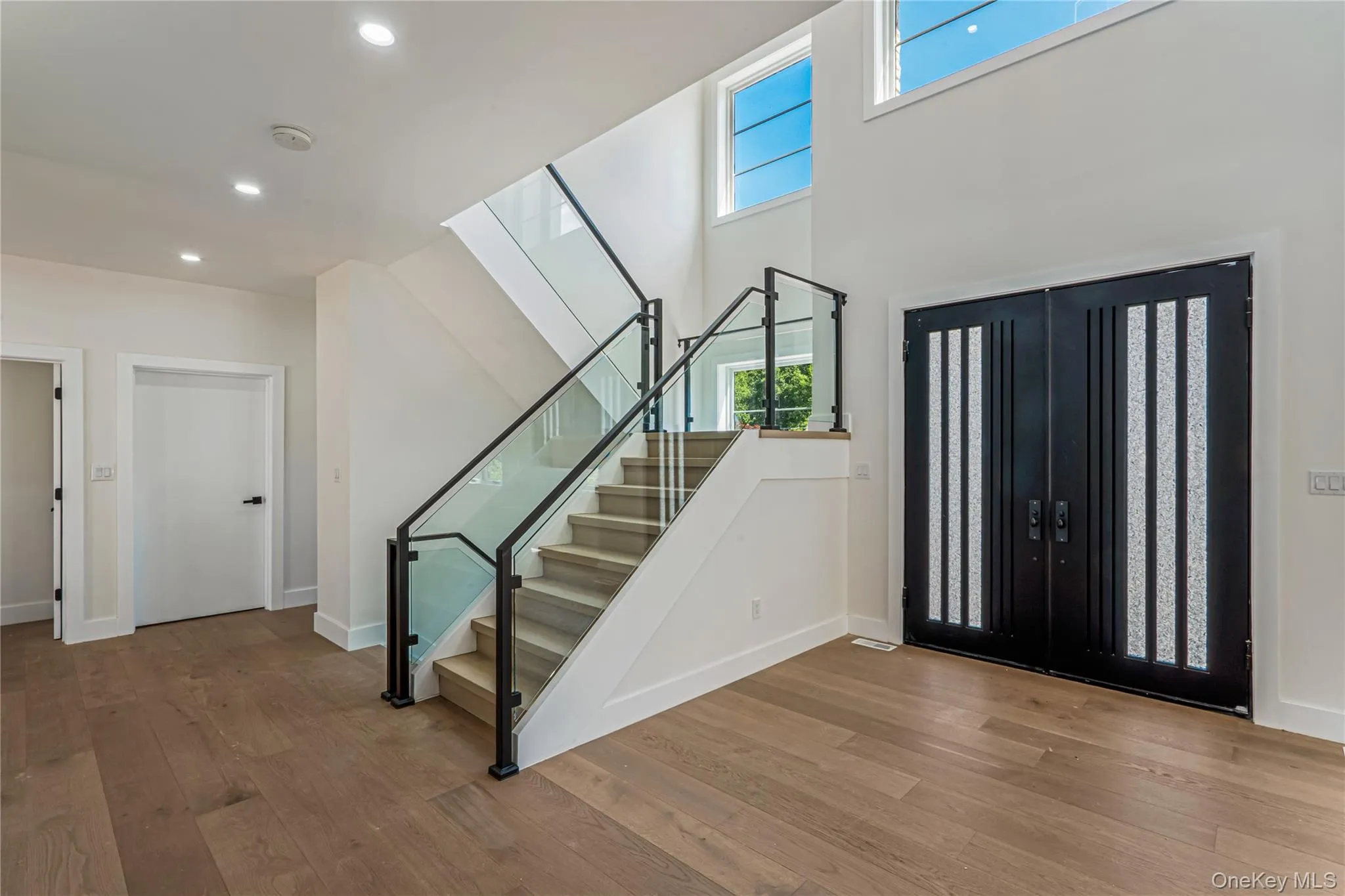 97 North Court, North Hempstead, NY, 5 Bedrooms Bedrooms, 11 Rooms Rooms,5 BathroomsBathrooms,Residential,For Rent,North,0,1023435 97 North Court, North Hempstead, NY, 5 Bedrooms Bedrooms, 11 Rooms Rooms,5 BathroomsBathrooms,Residential,For Rent,North,0,1023435