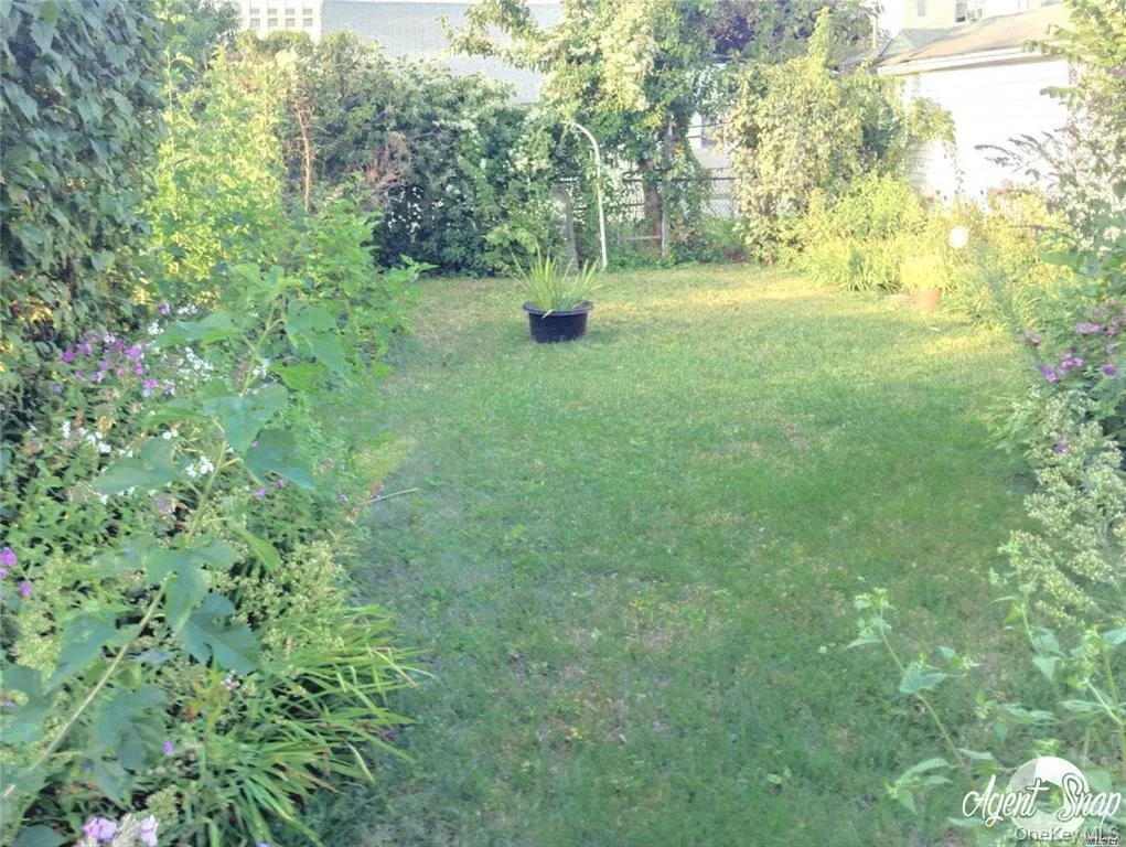 121 Lyon Place, Hempstead, NY, 2 Bedrooms Bedrooms, 5 Rooms Rooms,1 BathroomBathrooms,Residential Lease,For Rent,Lyon,0,1023440 121 Lyon Place, Hempstead, NY, 2 Bedrooms Bedrooms, 5 Rooms Rooms,1 BathroomBathrooms,Residential Lease,For Rent,Lyon,0,1023440