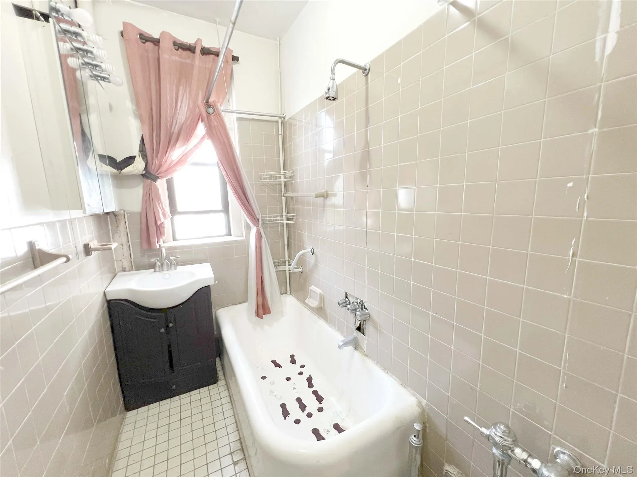 1405 Prospect Pl Place, New York, NY, 1 Bedroom Bedrooms, 3 Rooms Rooms,1 BathroomBathrooms,Residential,For Rent,Prospect Pl,0,1023441 1405 Prospect Pl Place, New York, NY, 1 Bedroom Bedrooms, 3 Rooms Rooms,1 BathroomBathrooms,Residential,For Rent,Prospect Pl,0,1023441