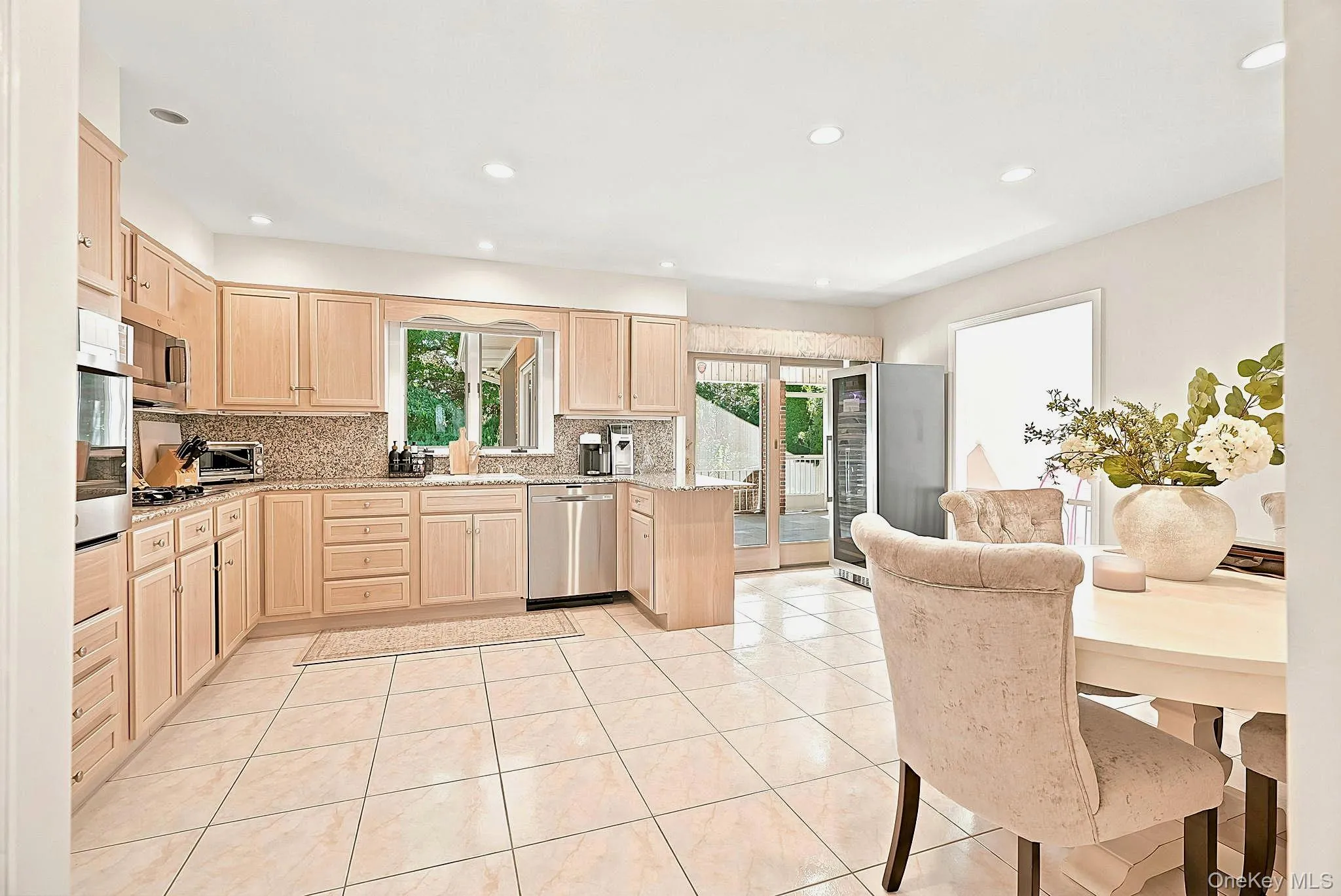 316 Gainsborg Avenue, Harrison, NY, 3 Bedrooms Bedrooms, 7 Rooms Rooms,2 BathroomsBathrooms,Residential Lease,For Rent,Gainsborg,0,1023445 316 Gainsborg Avenue, Harrison, NY, 3 Bedrooms Bedrooms, 7 Rooms Rooms,2 BathroomsBathrooms,Residential Lease,For Rent,Gainsborg,0,1023445