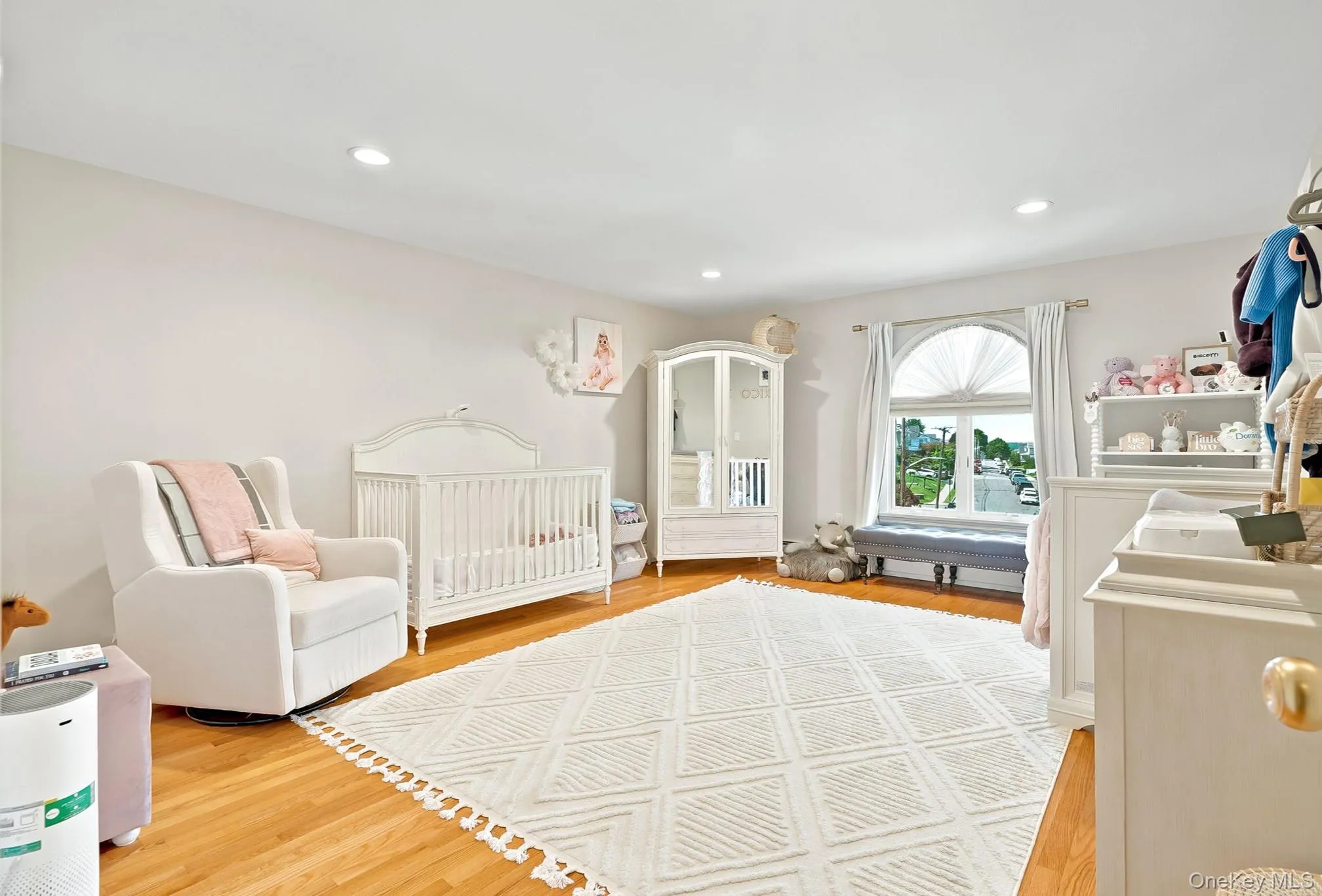 316 Gainsborg Avenue, Harrison, NY, 3 Bedrooms Bedrooms, 7 Rooms Rooms,2 BathroomsBathrooms,Residential Lease,For Rent,Gainsborg,0,1023445 316 Gainsborg Avenue, Harrison, NY, 3 Bedrooms Bedrooms, 7 Rooms Rooms,2 BathroomsBathrooms,Residential Lease,For Rent,Gainsborg,0,1023445