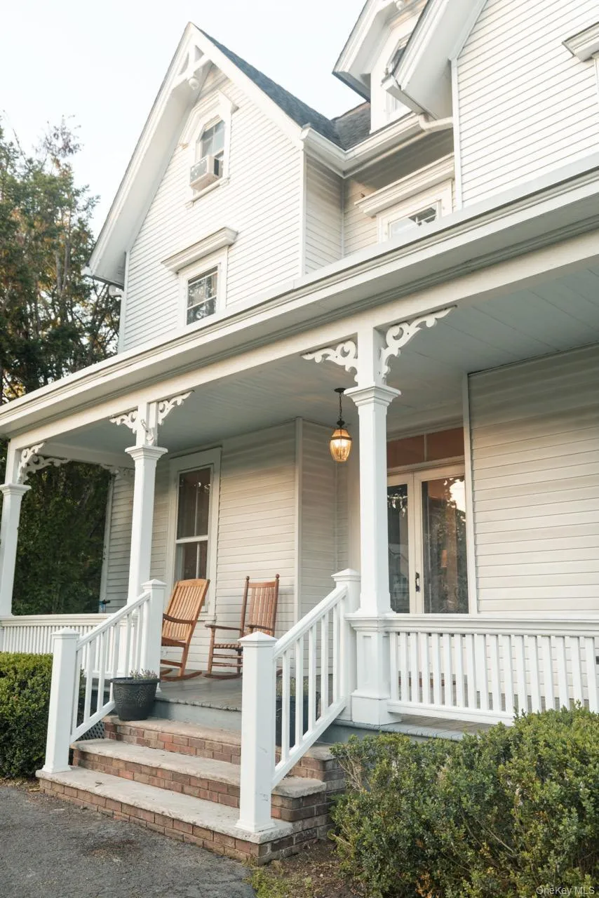 32 Lake Avenue, Ramapo, NY, 8 Bedrooms Bedrooms, 11 Rooms Rooms,3 BathroomsBathrooms,Residential Lease,For Rent,Lake,0,1023447 32 Lake Avenue, Ramapo, NY, 8 Bedrooms Bedrooms, 11 Rooms Rooms,3 BathroomsBathrooms,Residential Lease,For Rent,Lake,0,1023447